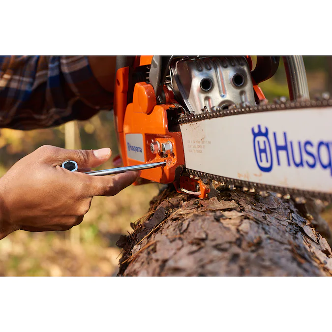 Husqvarna 455 Rancher 20-in 55.5-cc 2-Cycle Gas Chainsaw