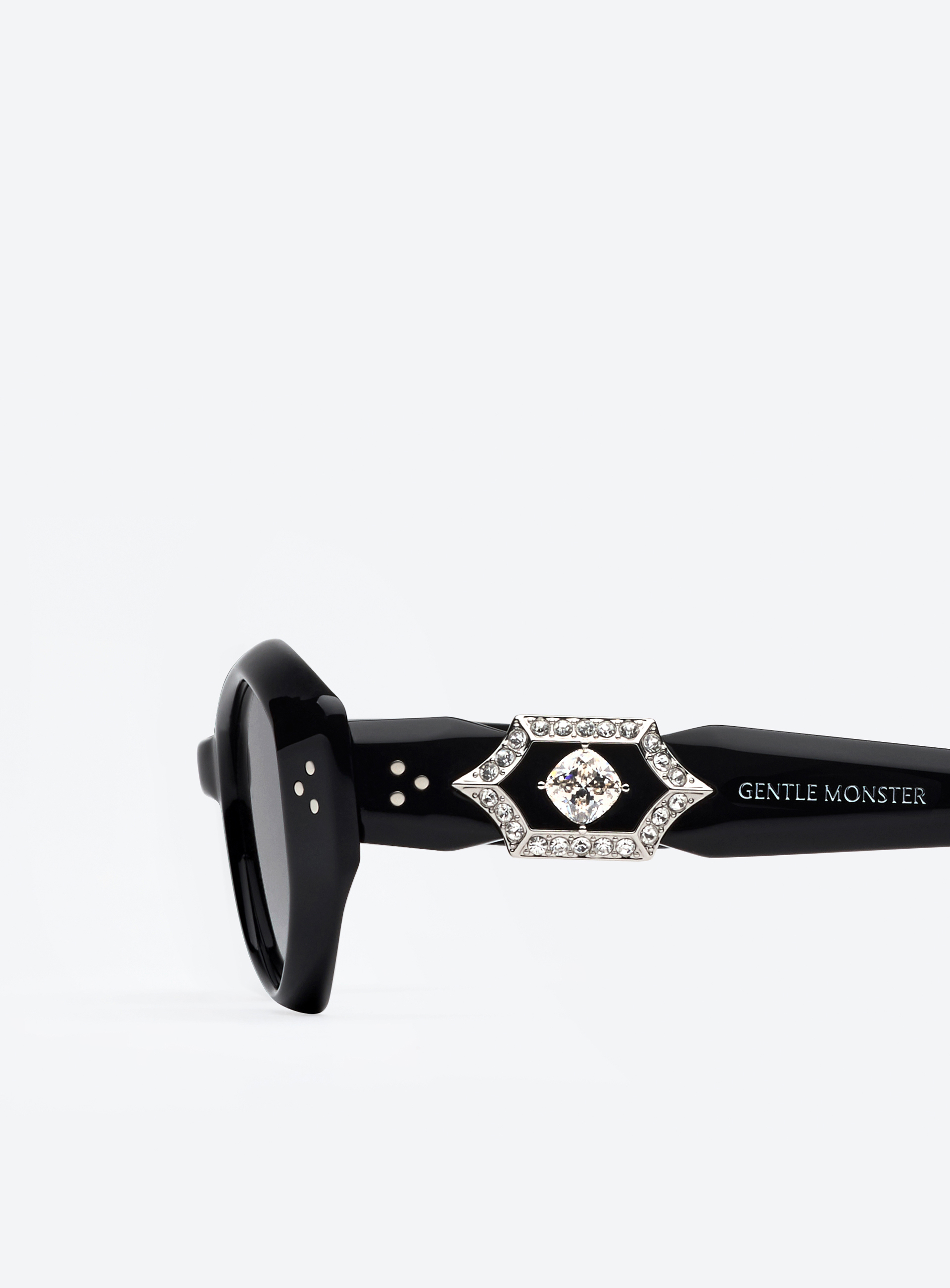 Gentle Monster On Vegax 01