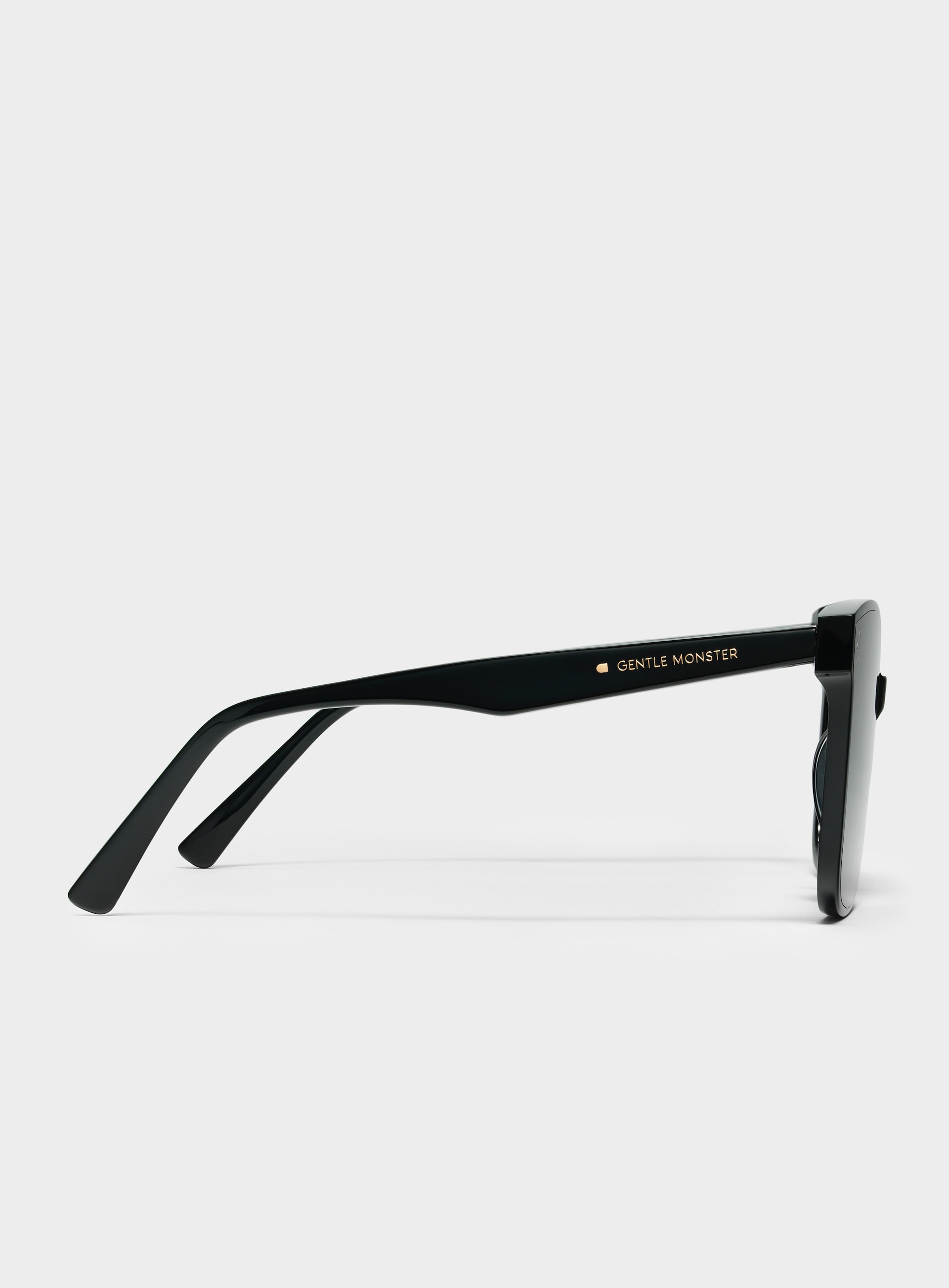 Gentle Monster Her 01