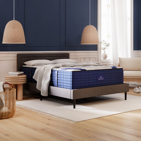 The DreamCloud Hybrid Mattress