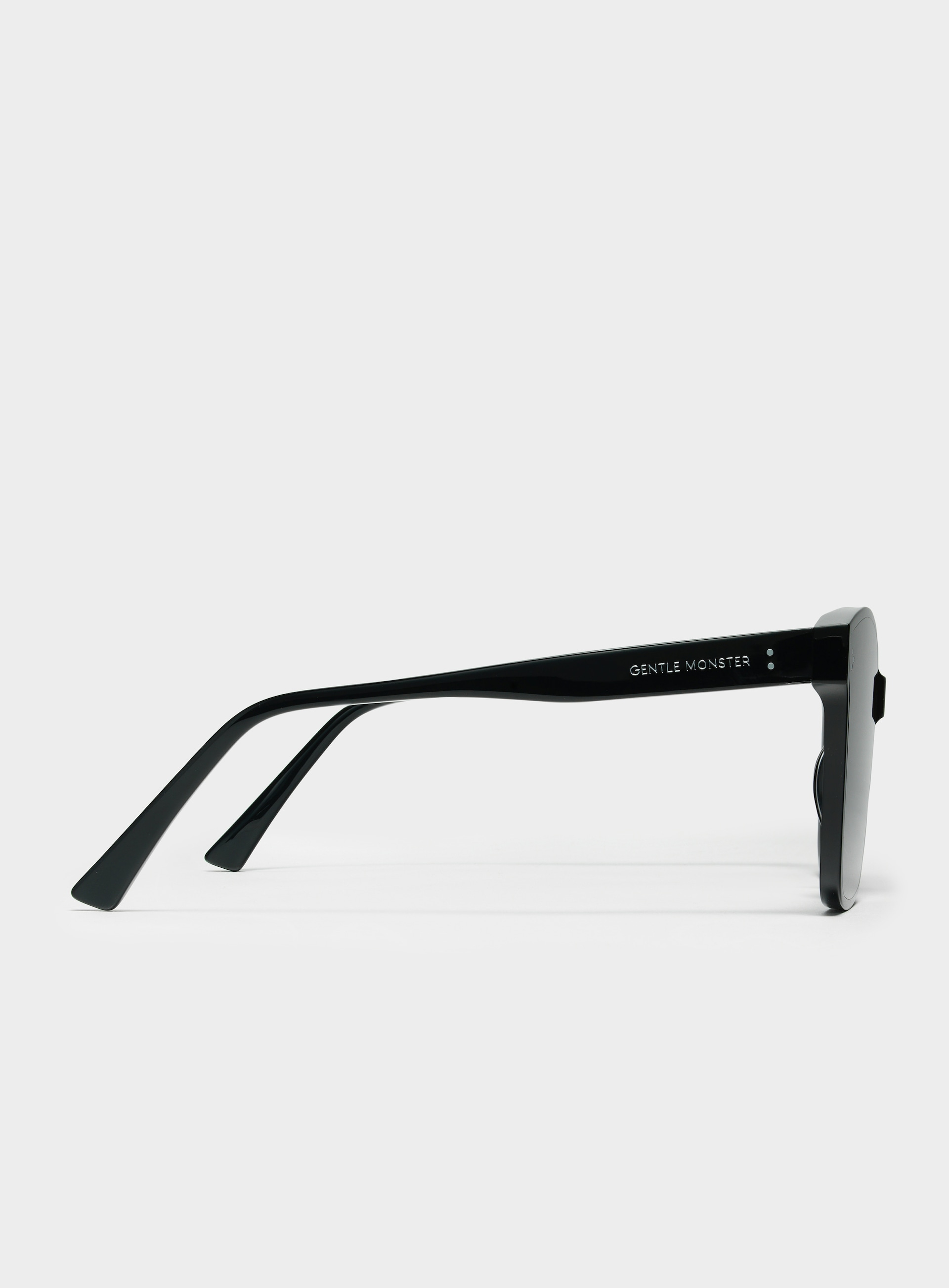 Gentle Monster Dreamer 17 01