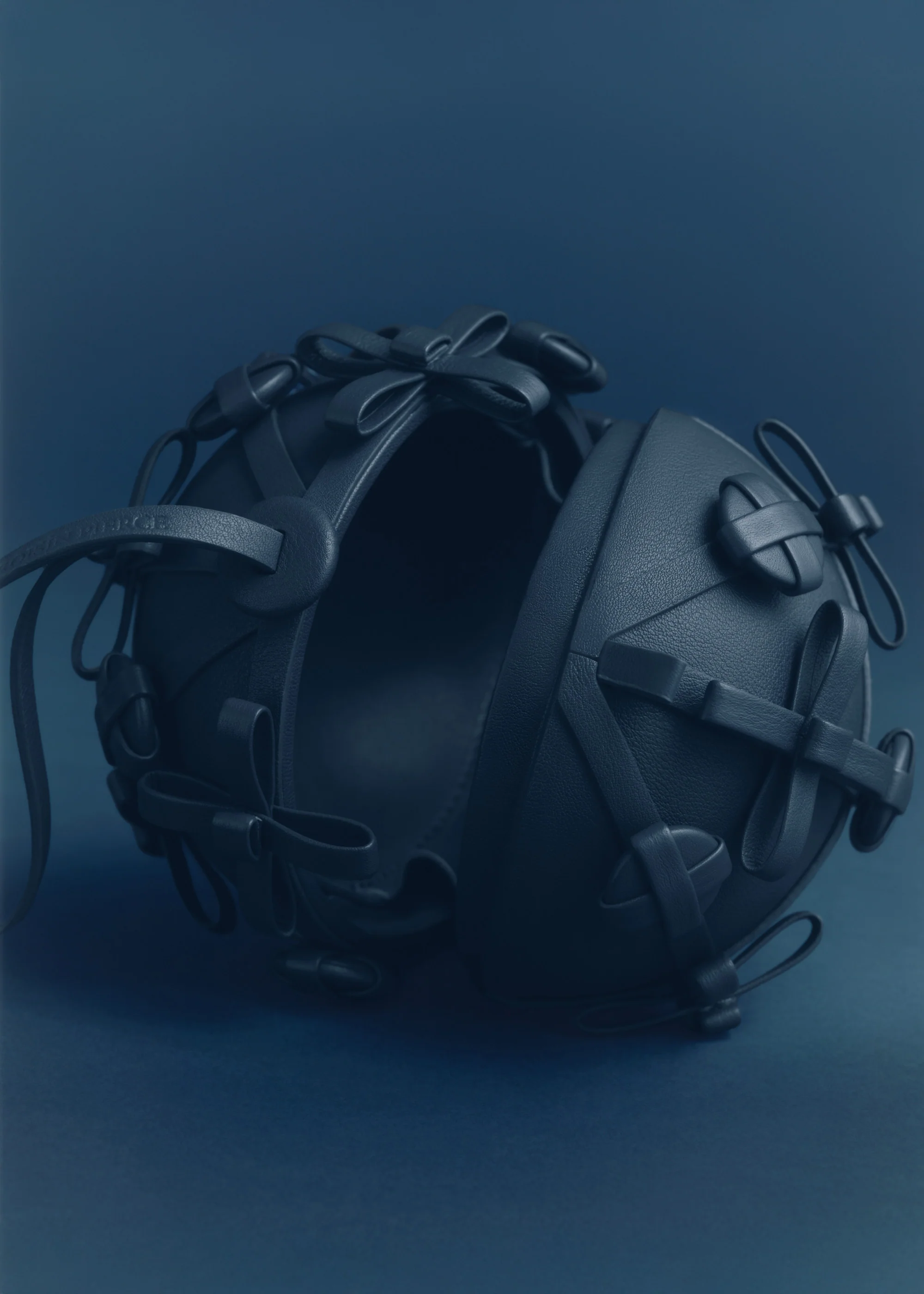 Button Bow Sphere-Edition Ink