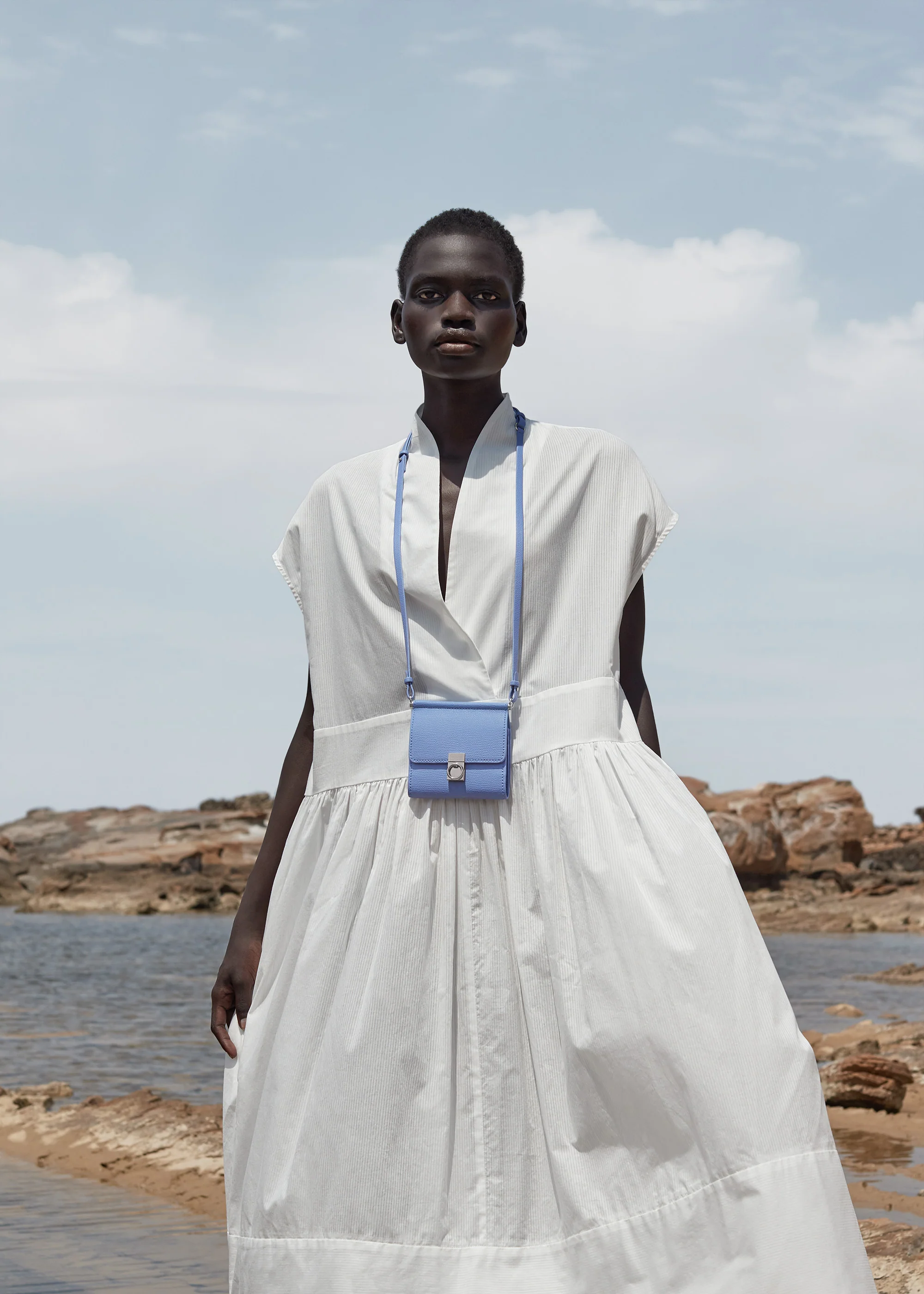 Numéro Sept Crossbody Wallet - Textured Lavender