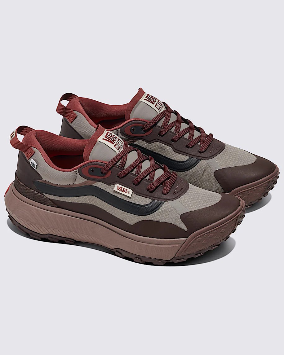 Crosspath Shoe