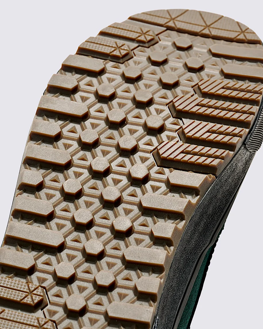 Sk8-Hi Waterproof Insulated Shoe