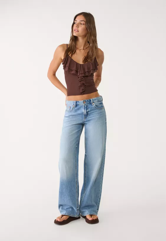 Low wide-leg jeans