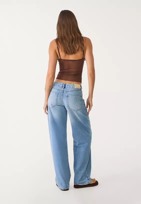 Low wide-leg jeans