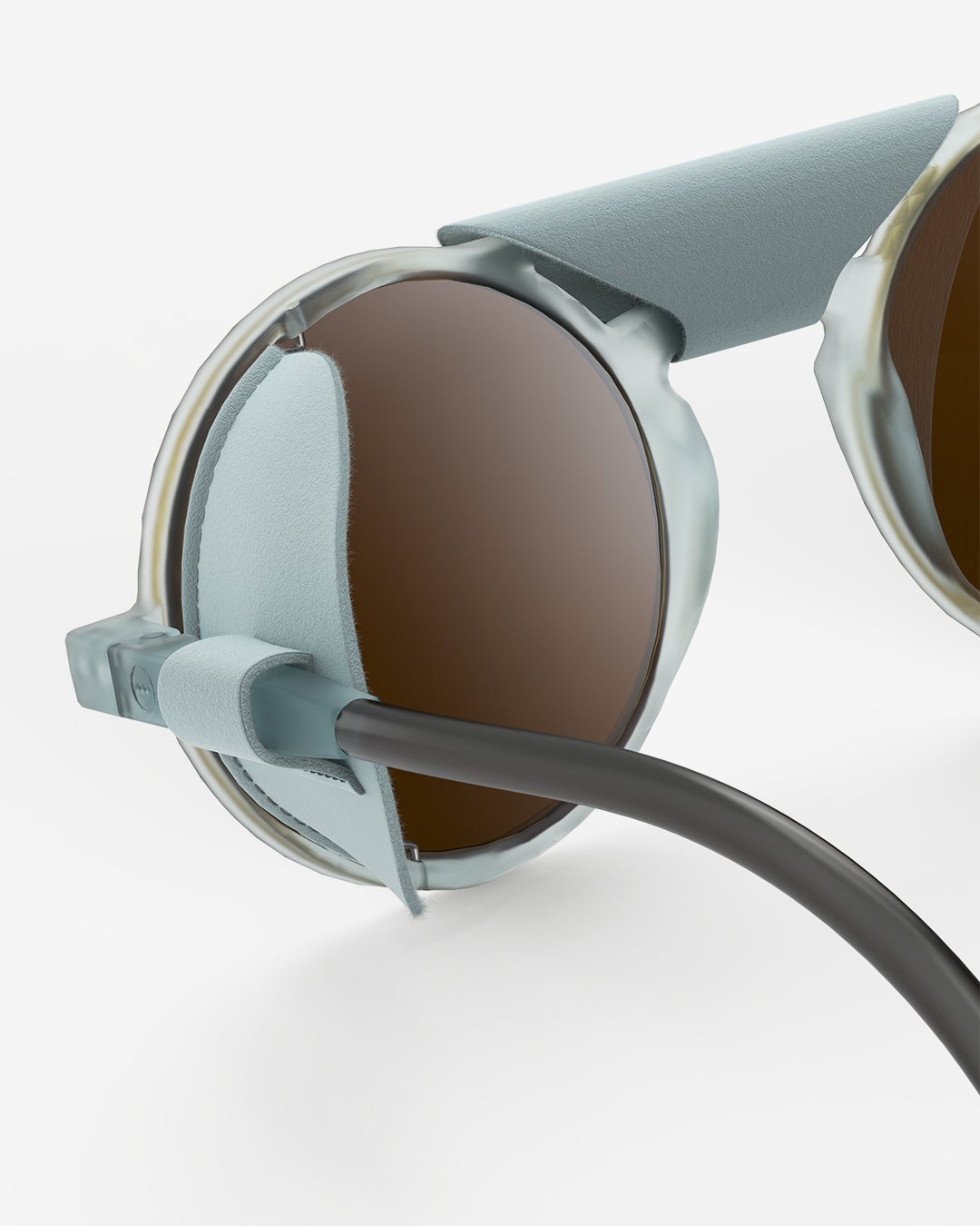 #G Icey Blue Intense Light