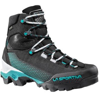La SportivaWomen's Aequilibrium ST GTX Boot