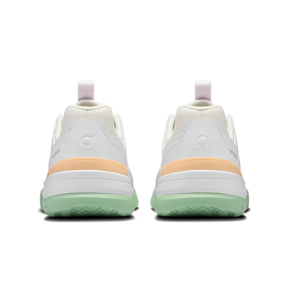 THE ROGER Clubhouse Pro Youth