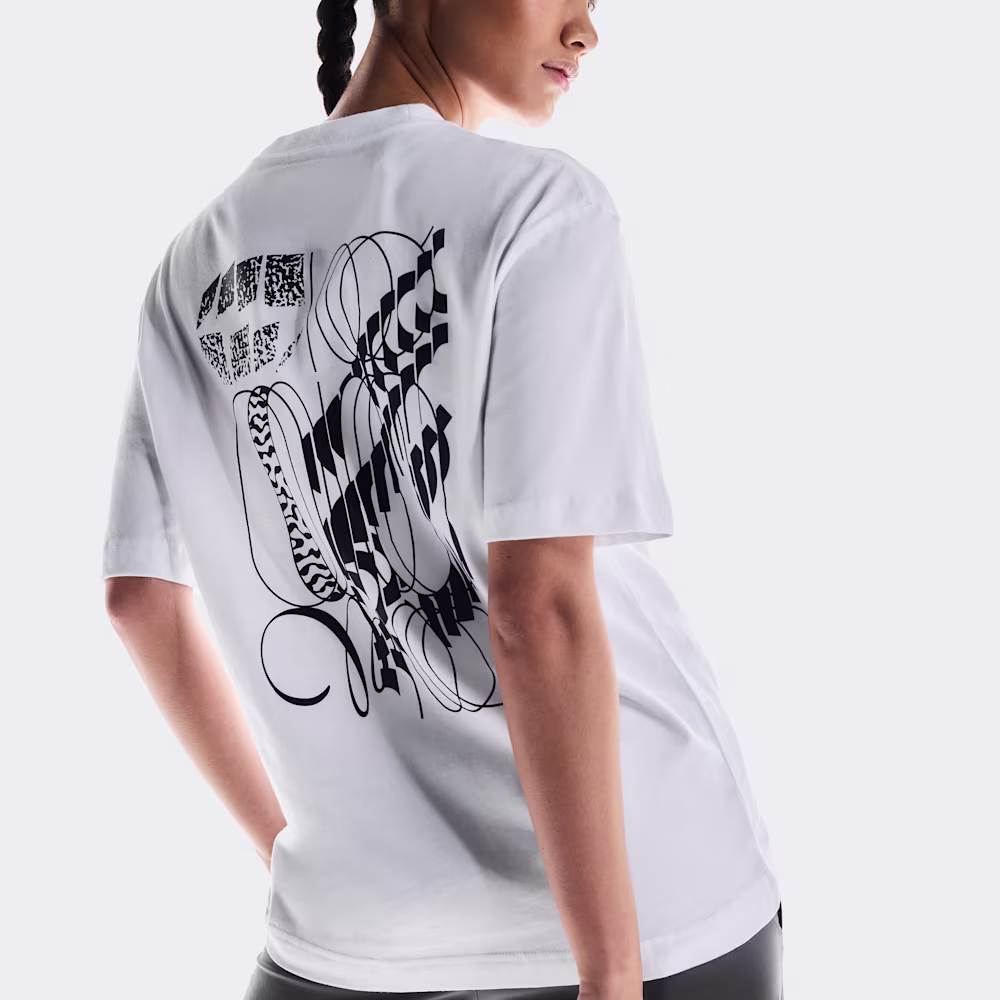 Women's Club-T Graphic