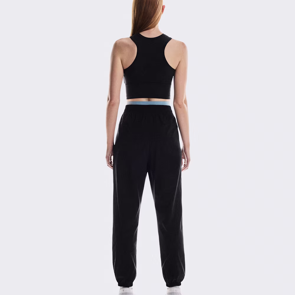 Women's Studio Crop