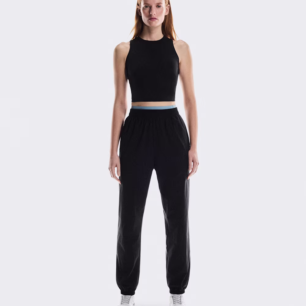 Women's Studio Crop