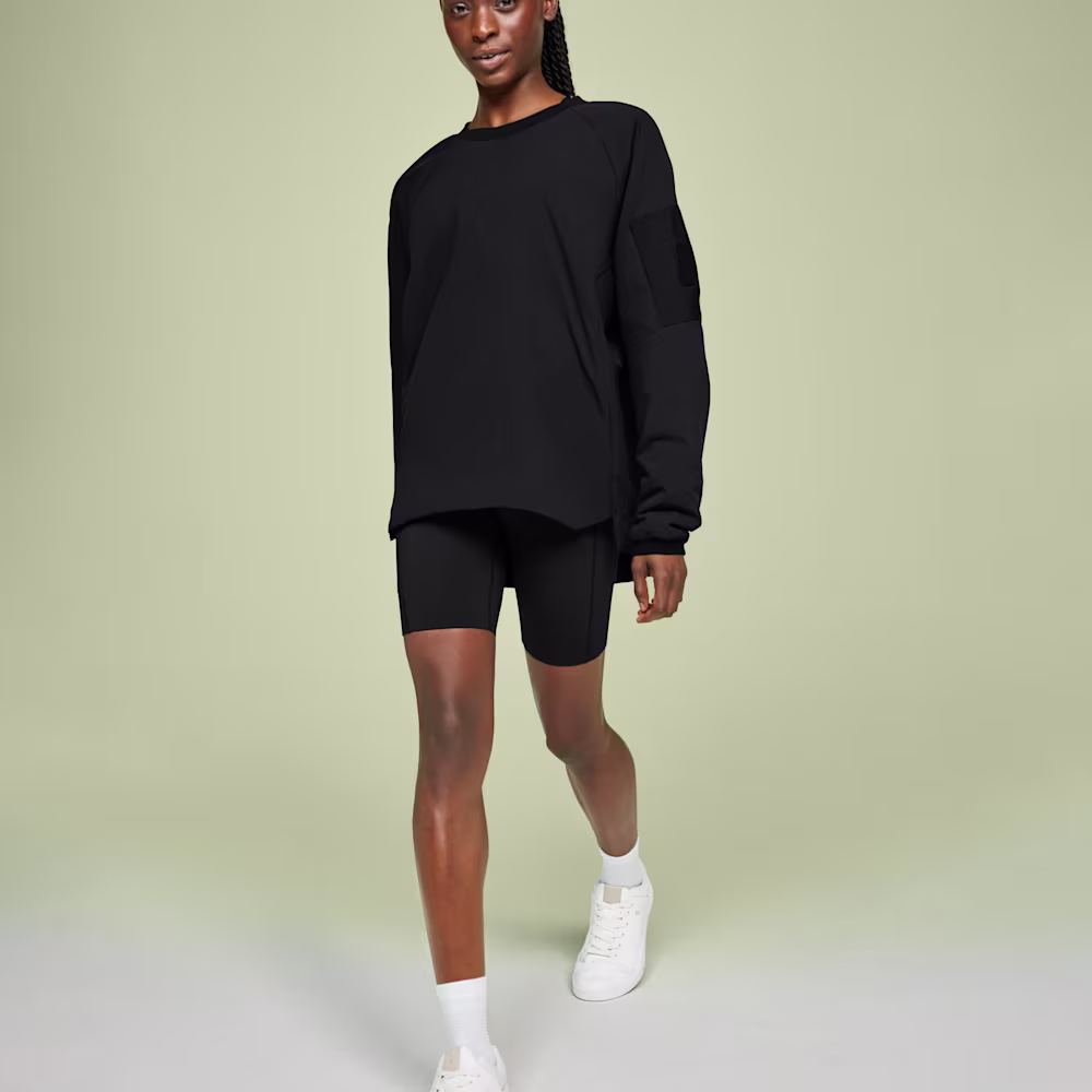 Studio Pullover