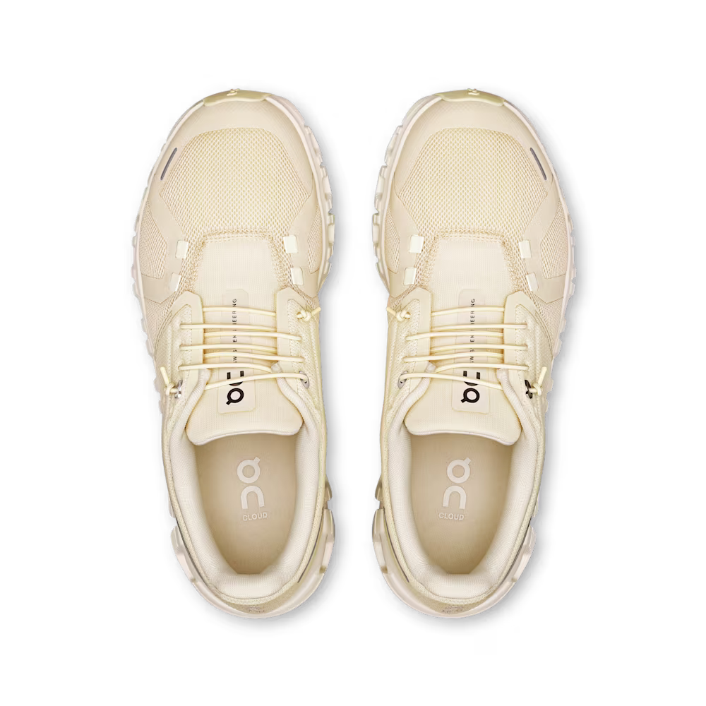 Women's Cloud 6