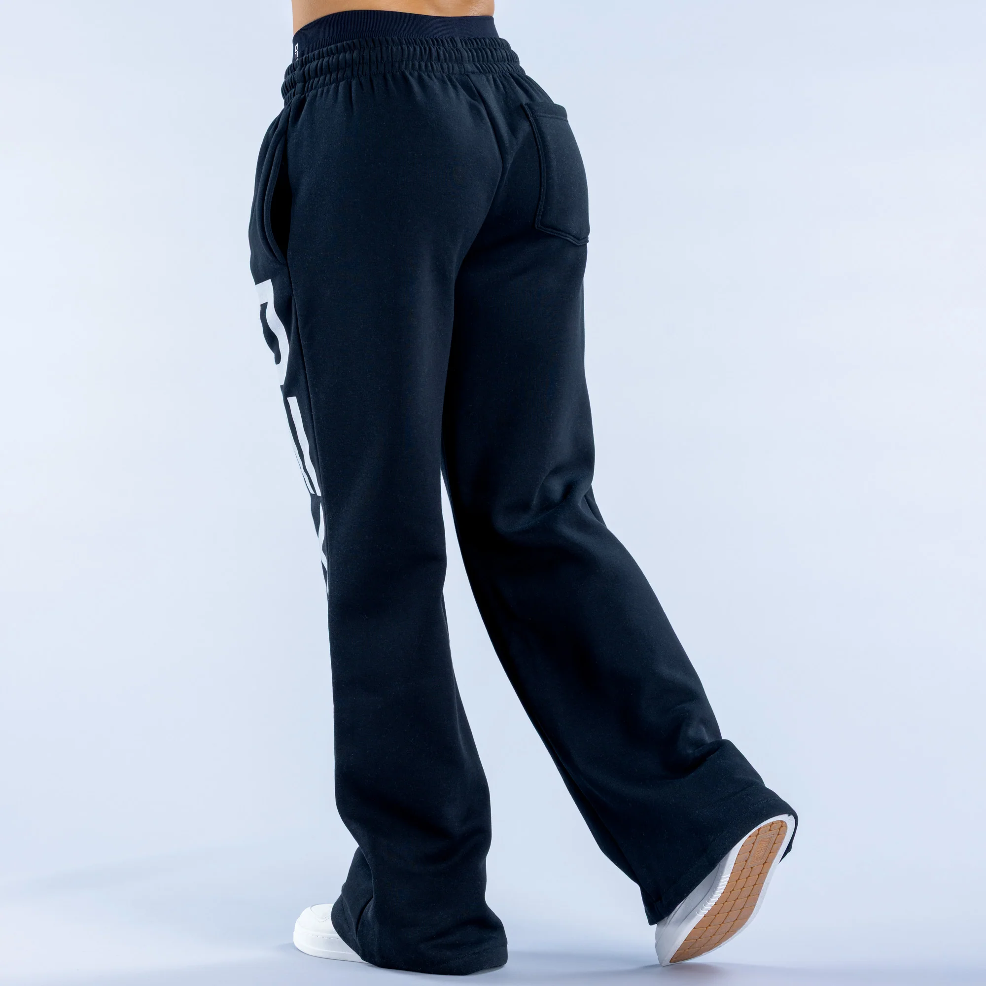 Signature Wide Leg Jogger