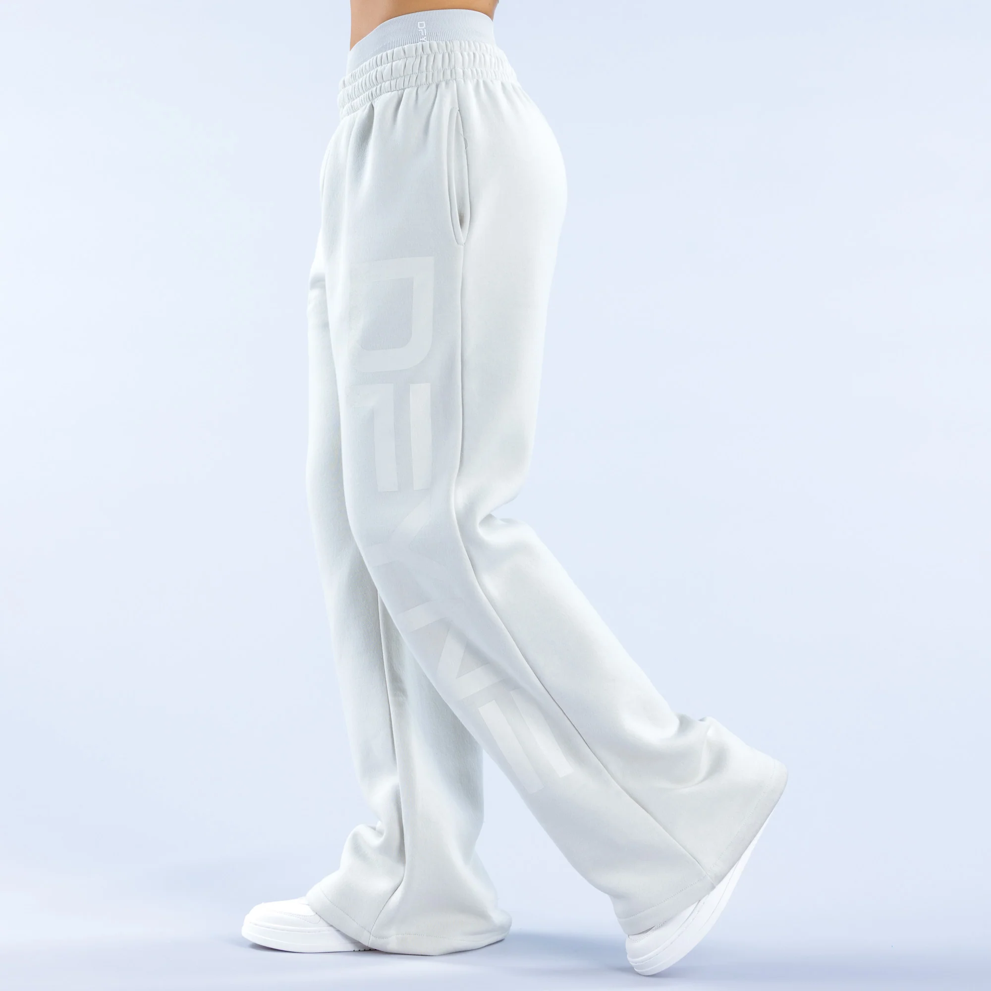 Signature Wide Leg Jogger