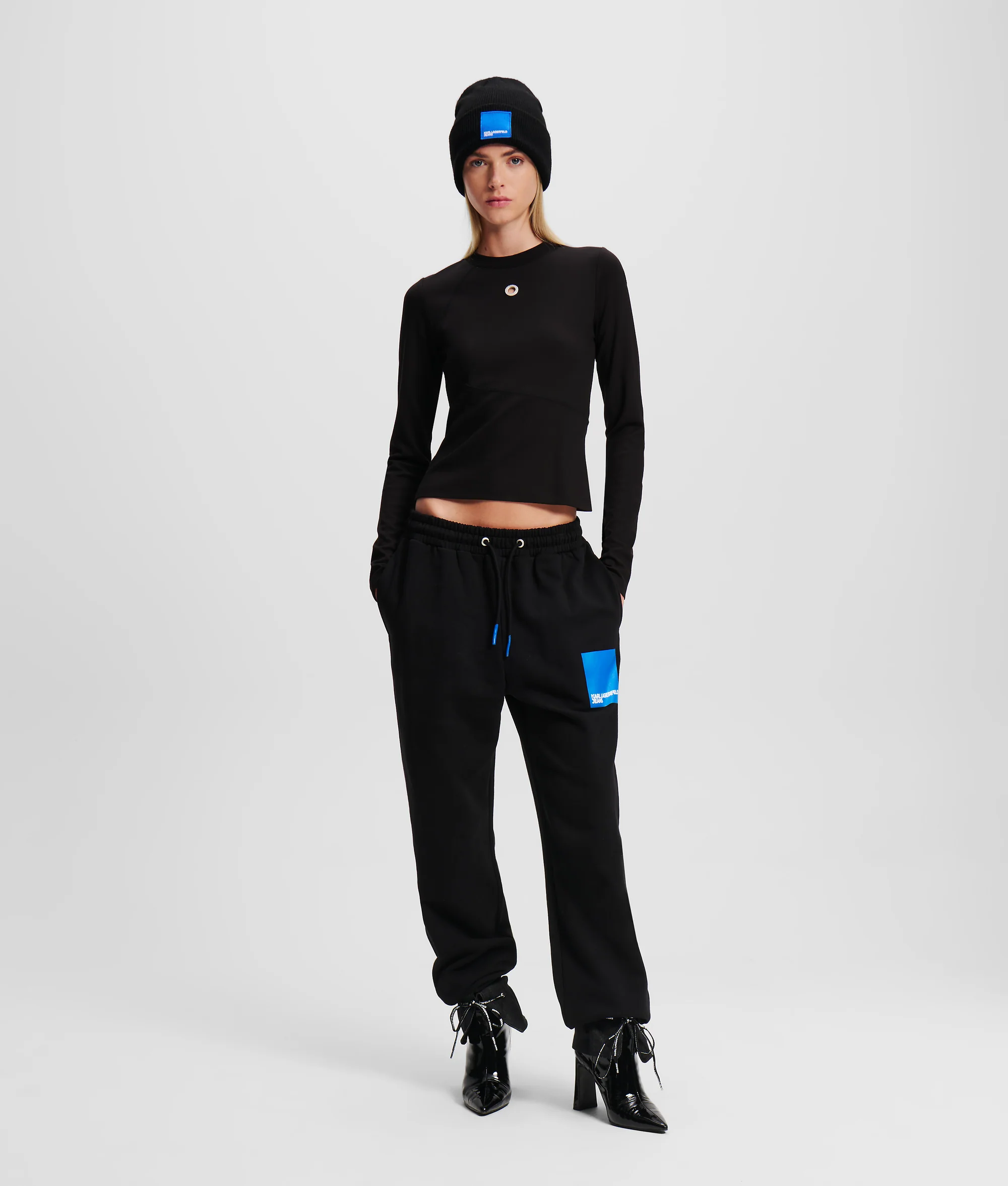 RELAXED SWEATPANTS