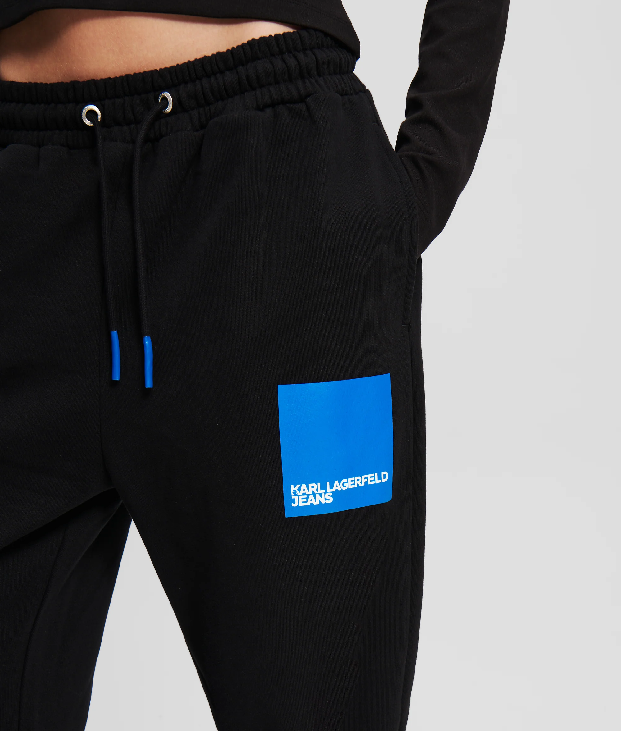 RELAXED SWEATPANTS