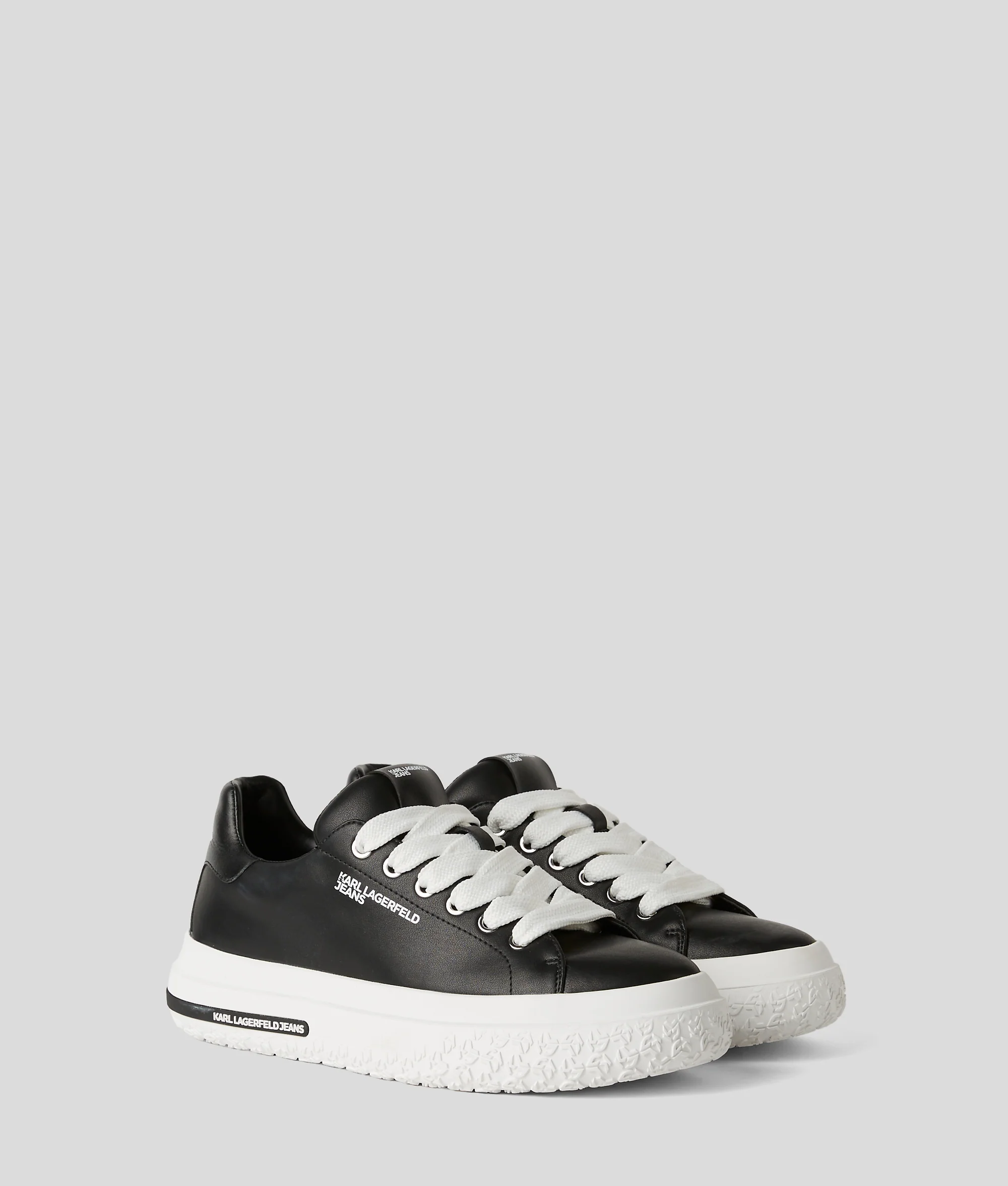 LEATHER SNEAKERS