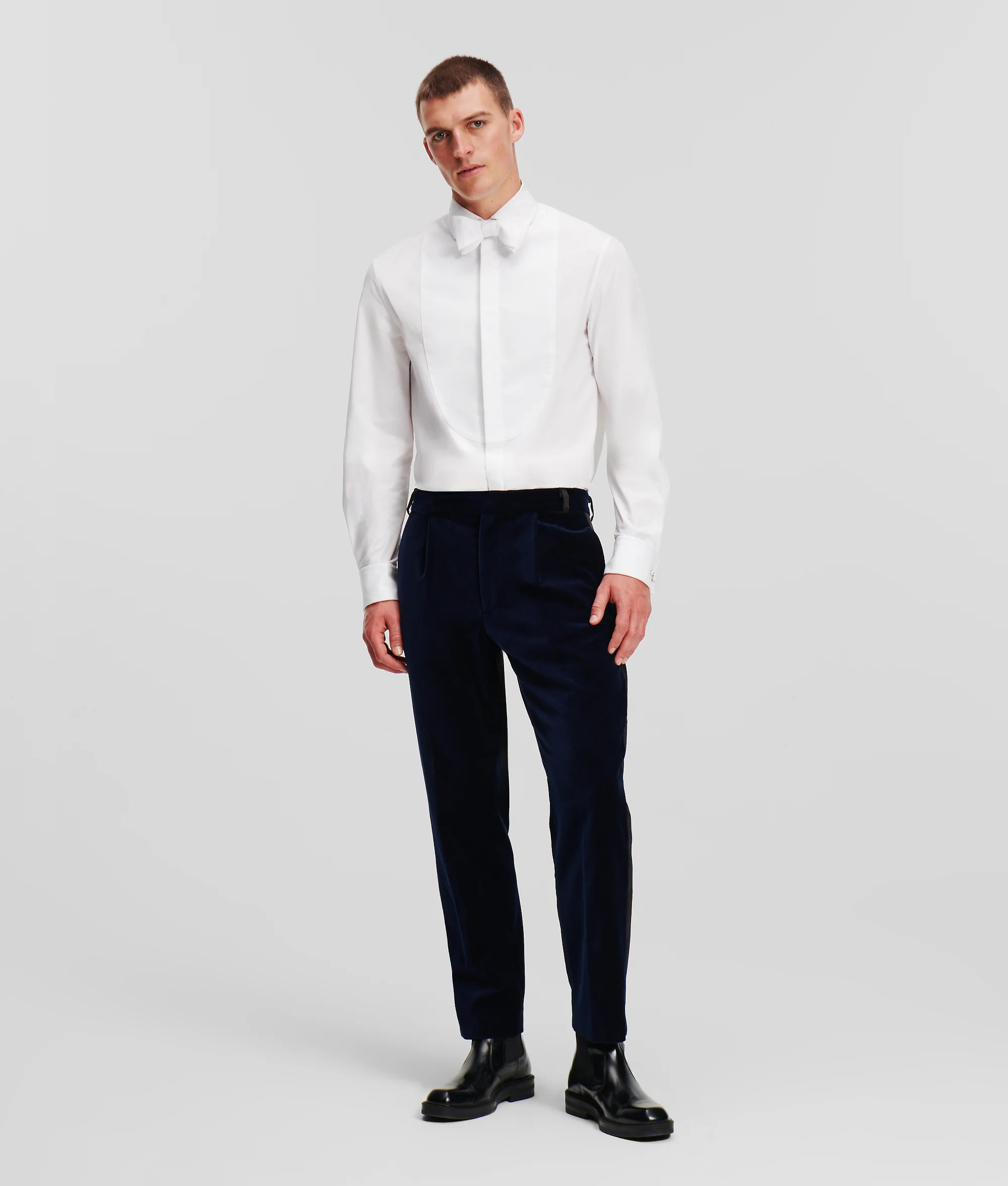 VELVET TROUSERS HANDPICKED BY HUN KIM
