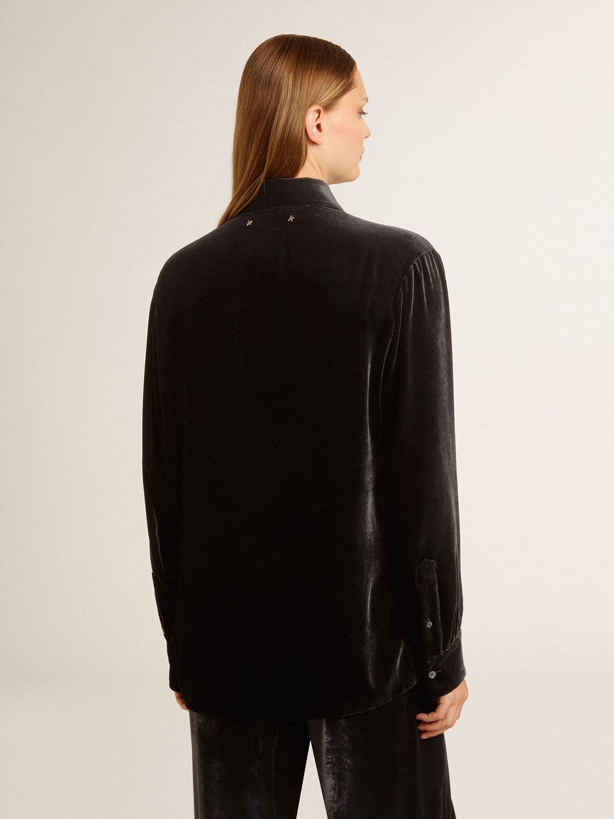 Velvet-effect black shirt with embroidery