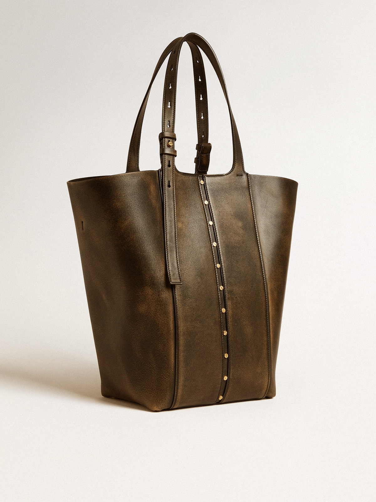 24/7 Bag North South in black distressed leather with adjustable handles