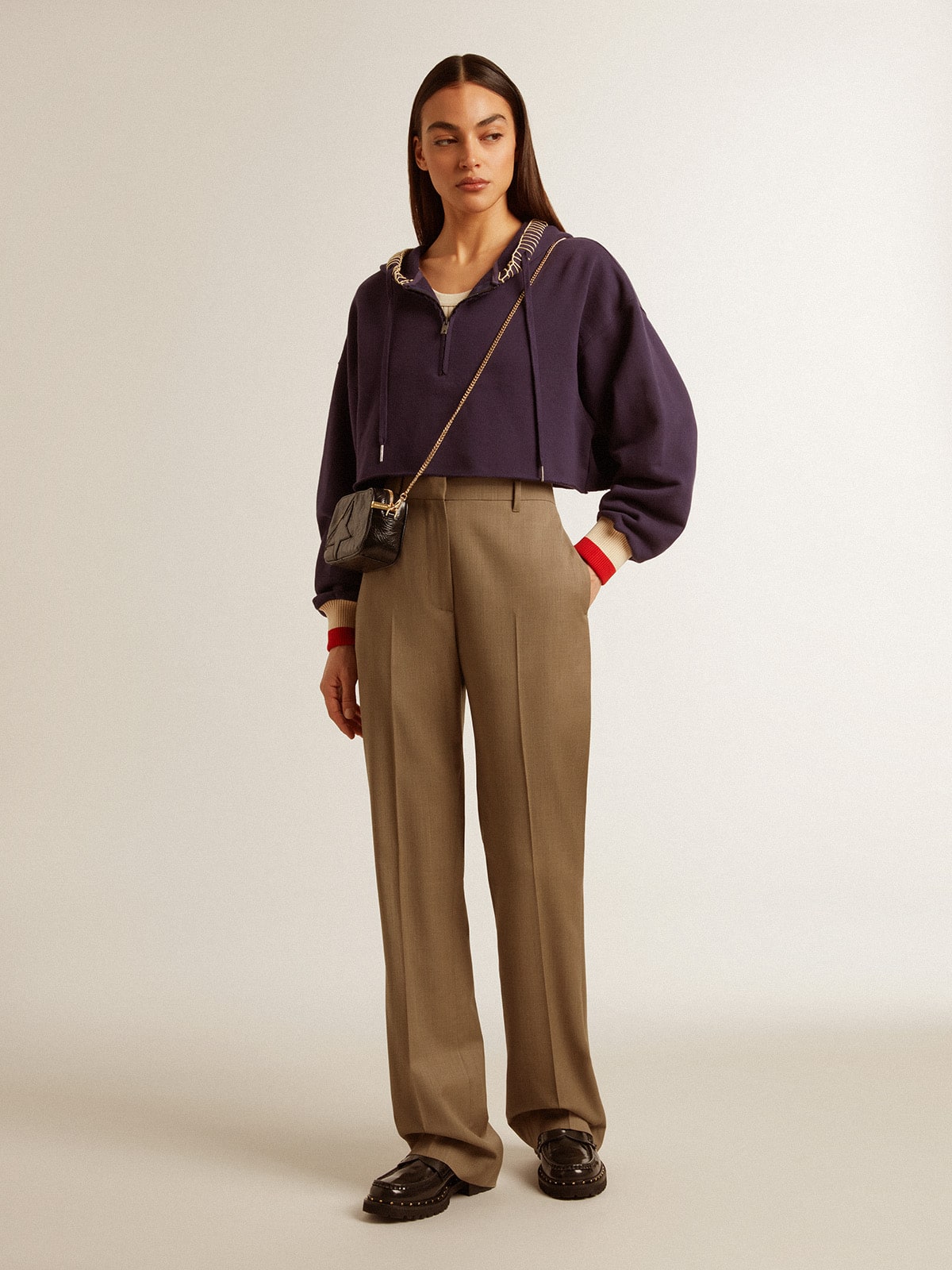 Dark blue cropped sweatshirt with zip fastening and embroidered hood