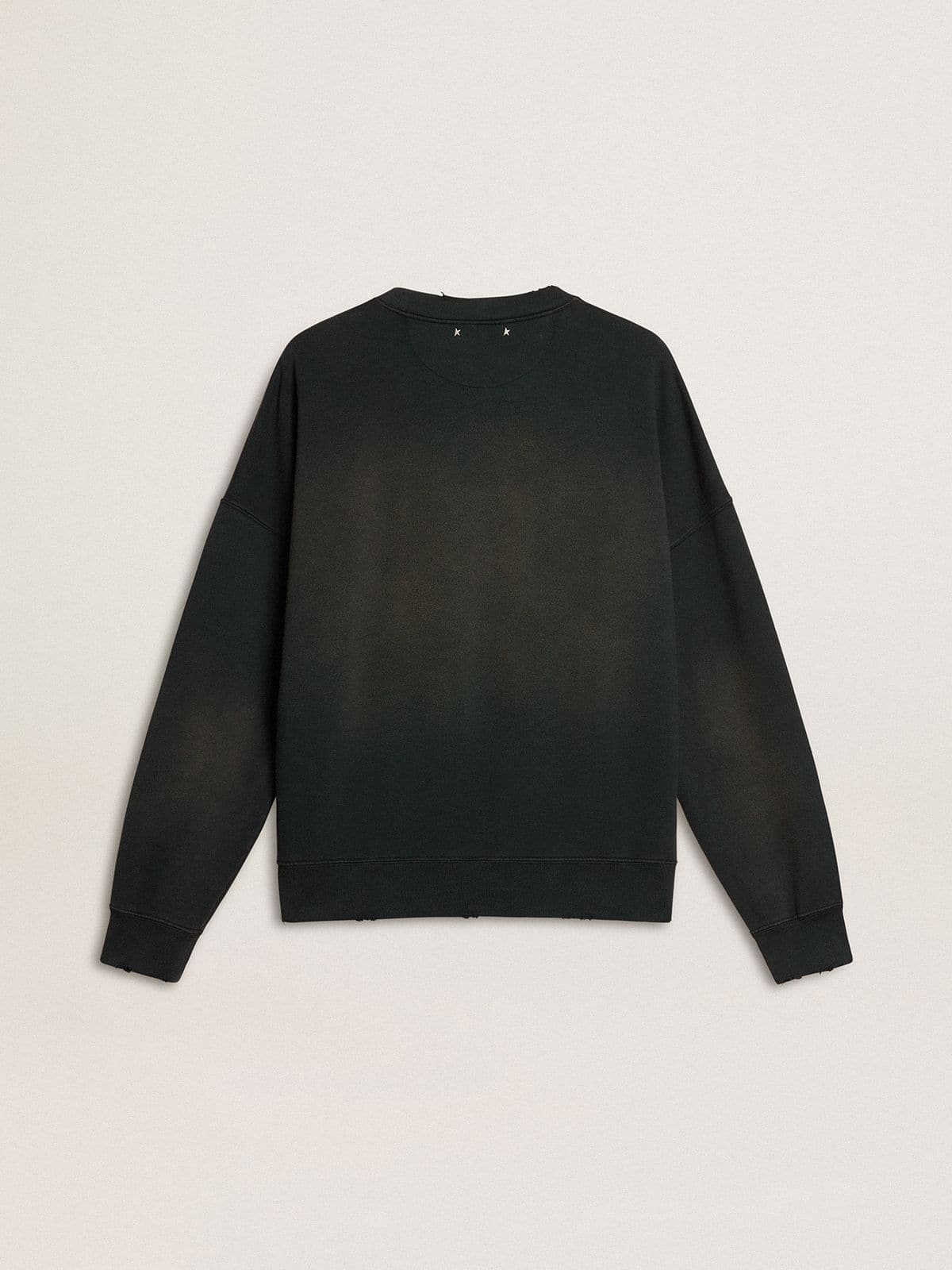 Unisex sweatshirt in worn black cotton with logo embroidery