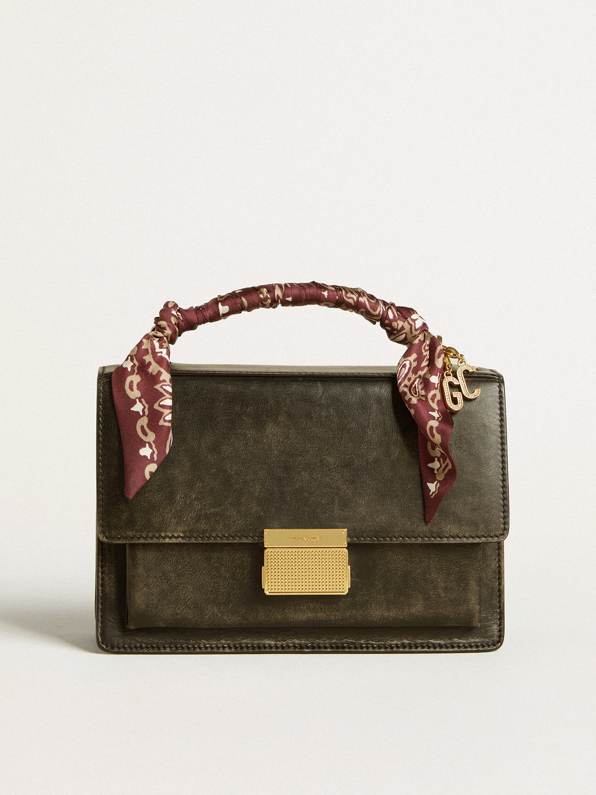 Venezia Bag in black distressed leather with gold details