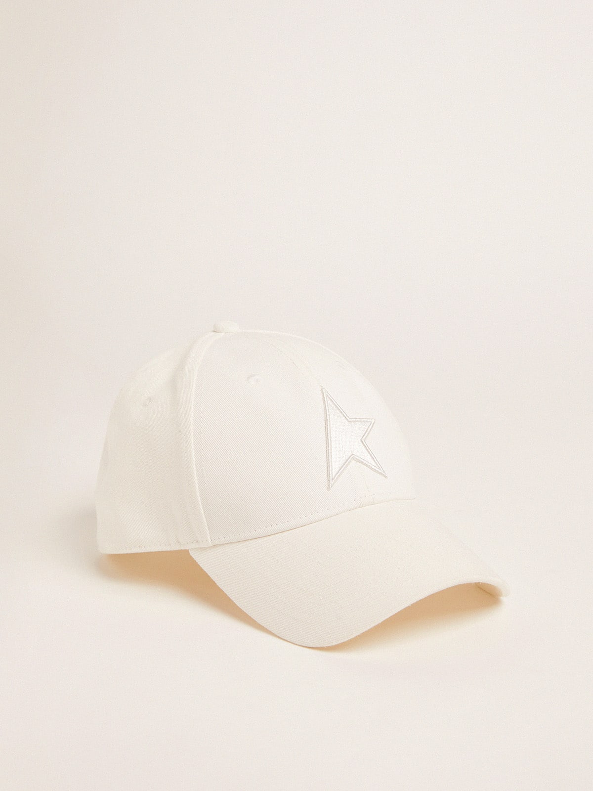 White baseball cap with star