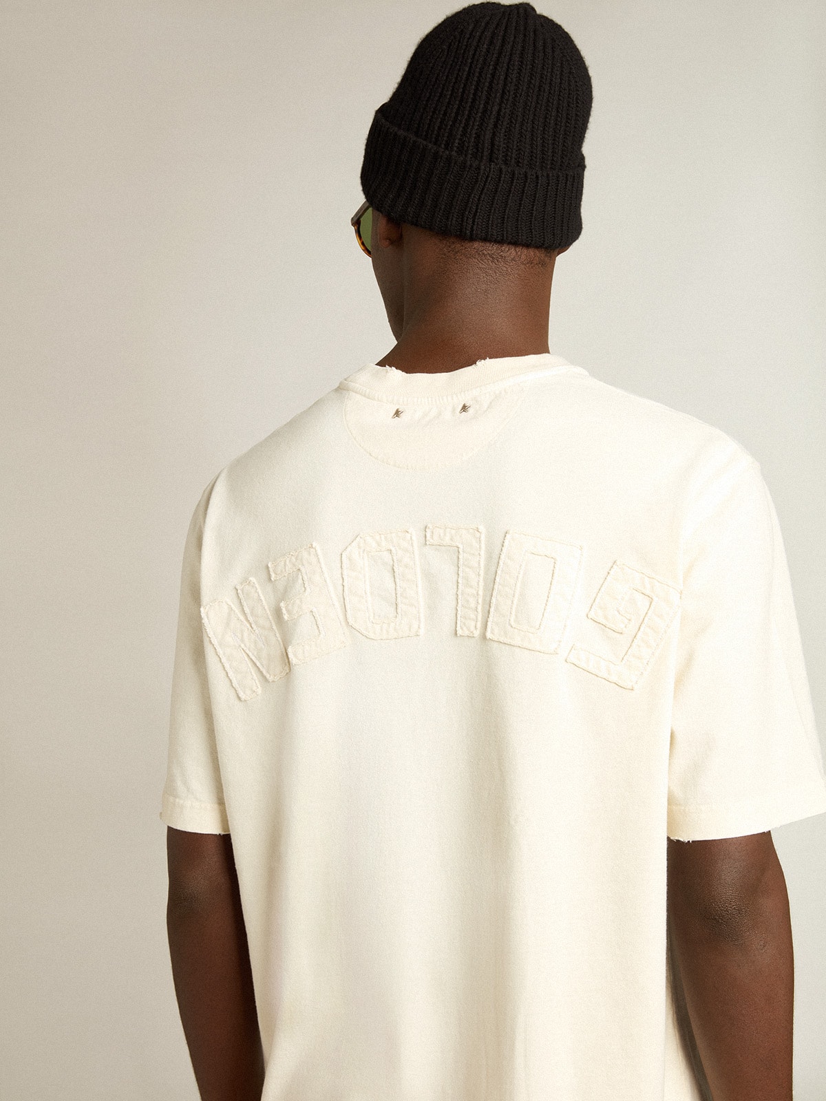 T-shirt in aged white with reverse logo on the back - Jersey Capsule