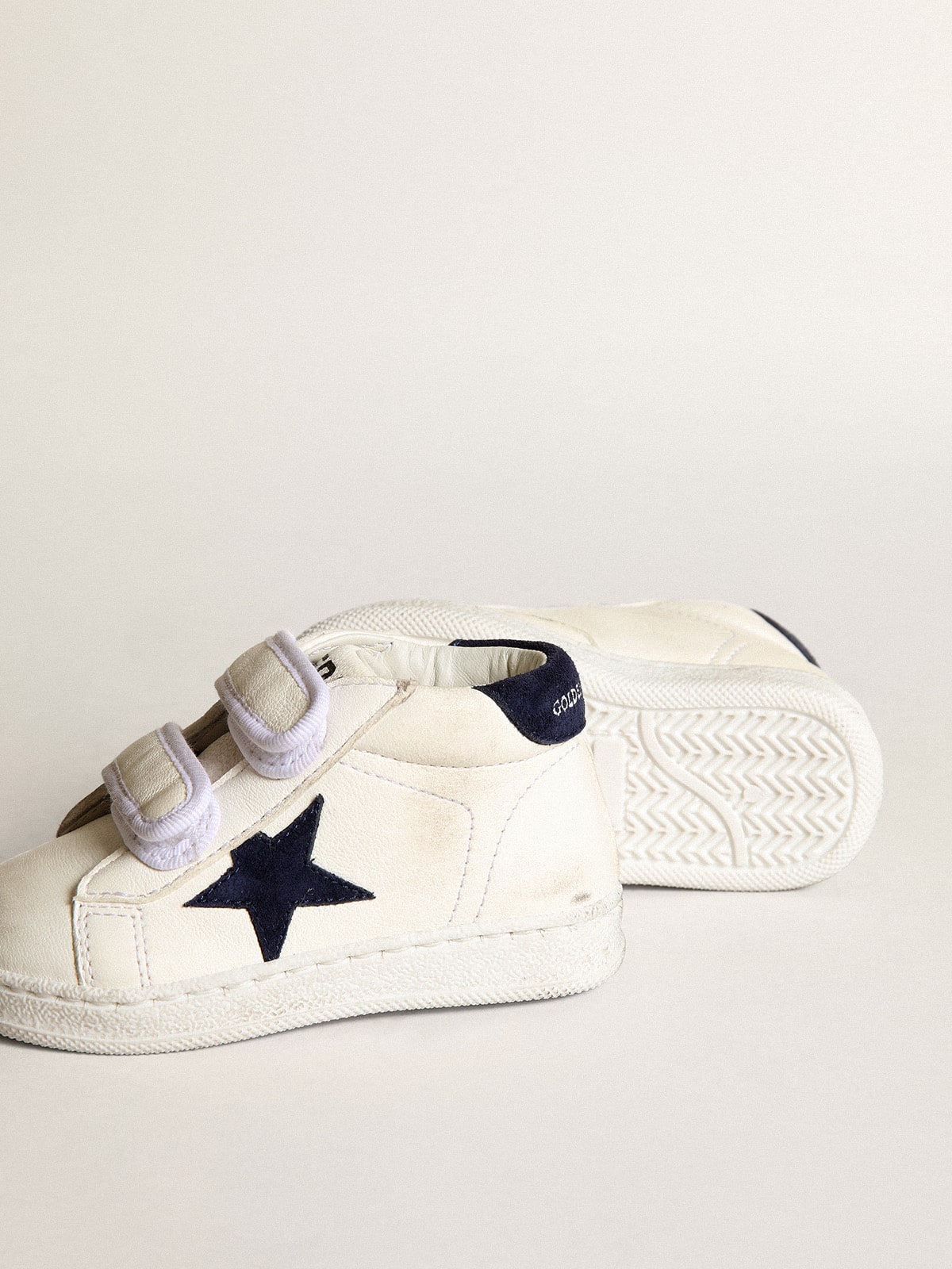 Junior June in nappa with dark blue suede star and heel tab