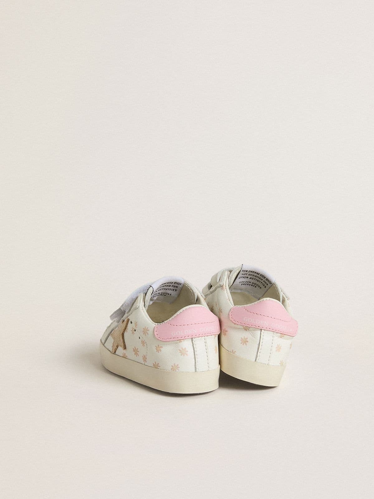 Baby School in nappa with pink flower motif and beige suede star