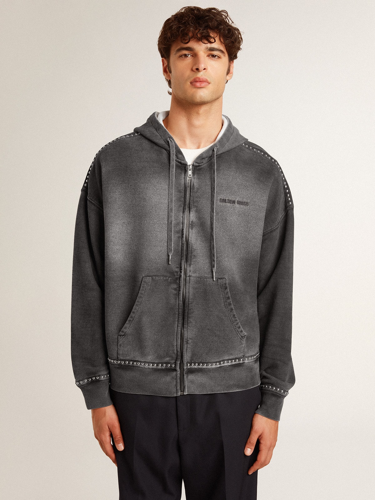 Sprayed effect anthracite sweatshirt with studs