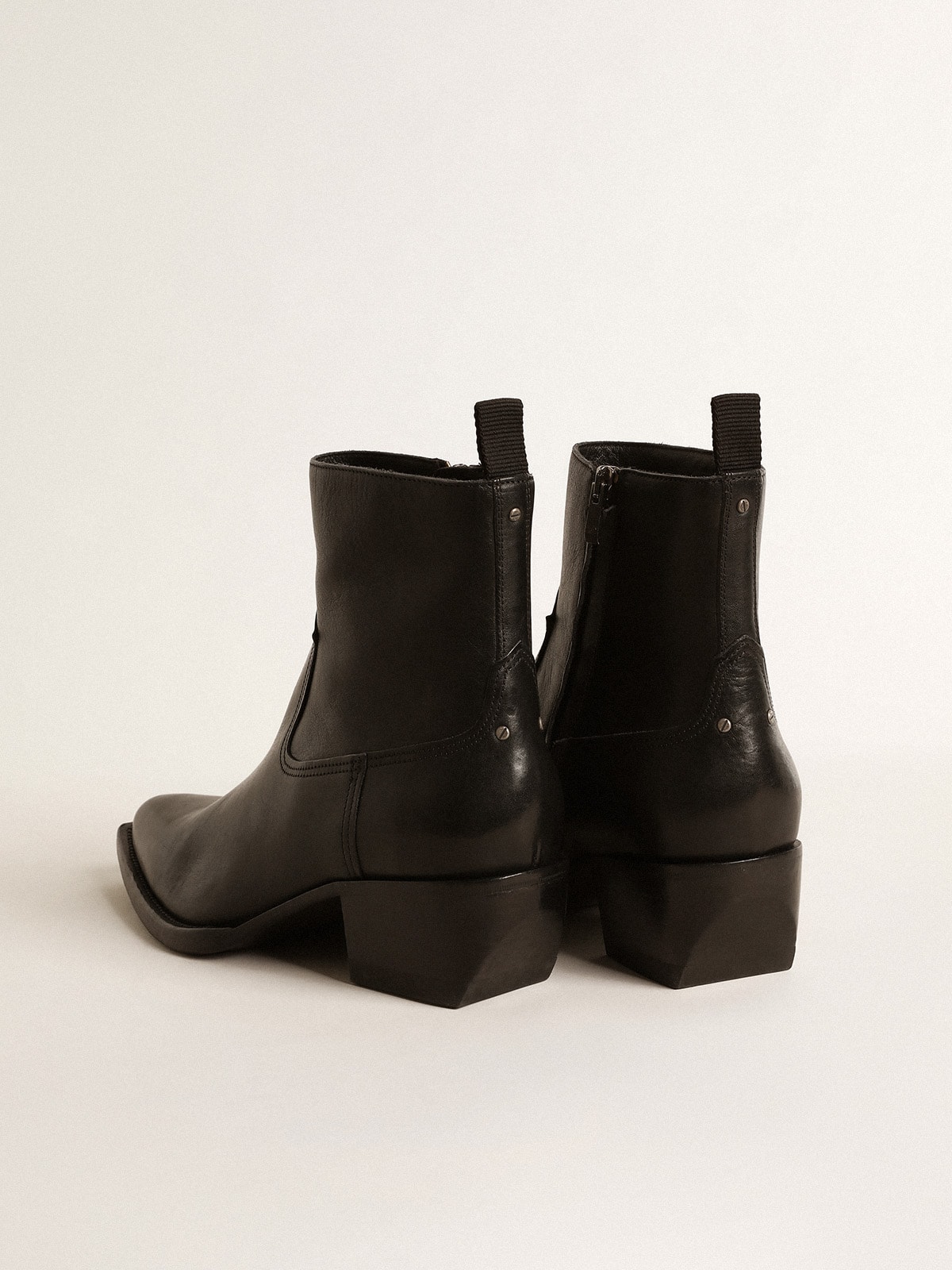Men’s low Debbie boots in black leather