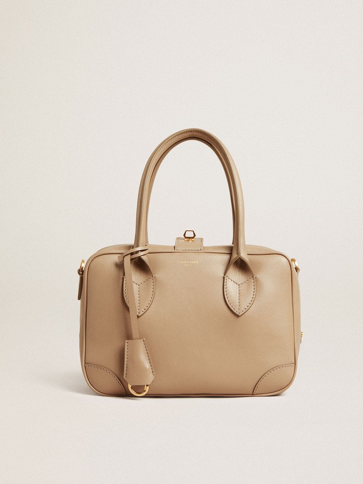 Vita Bag in taupe leather with gold details
