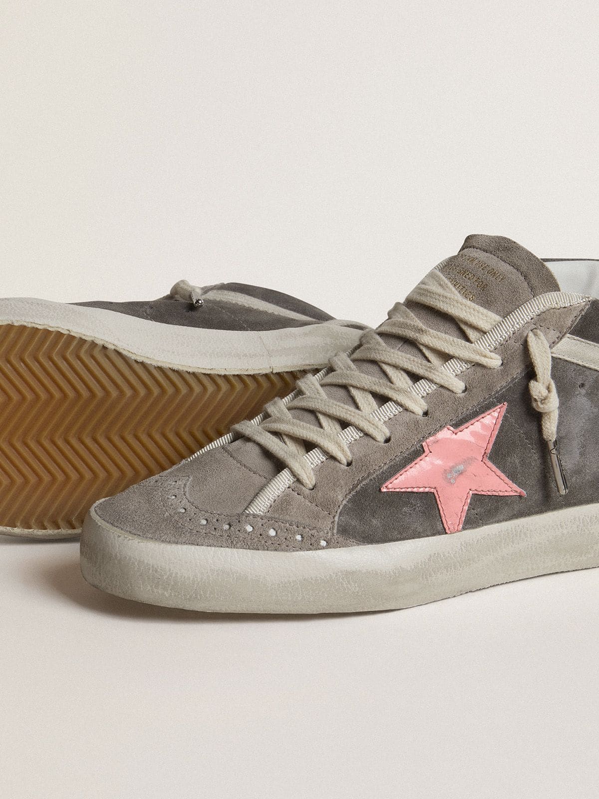 Women's Mid Star in gray suede with pink laminated leather star