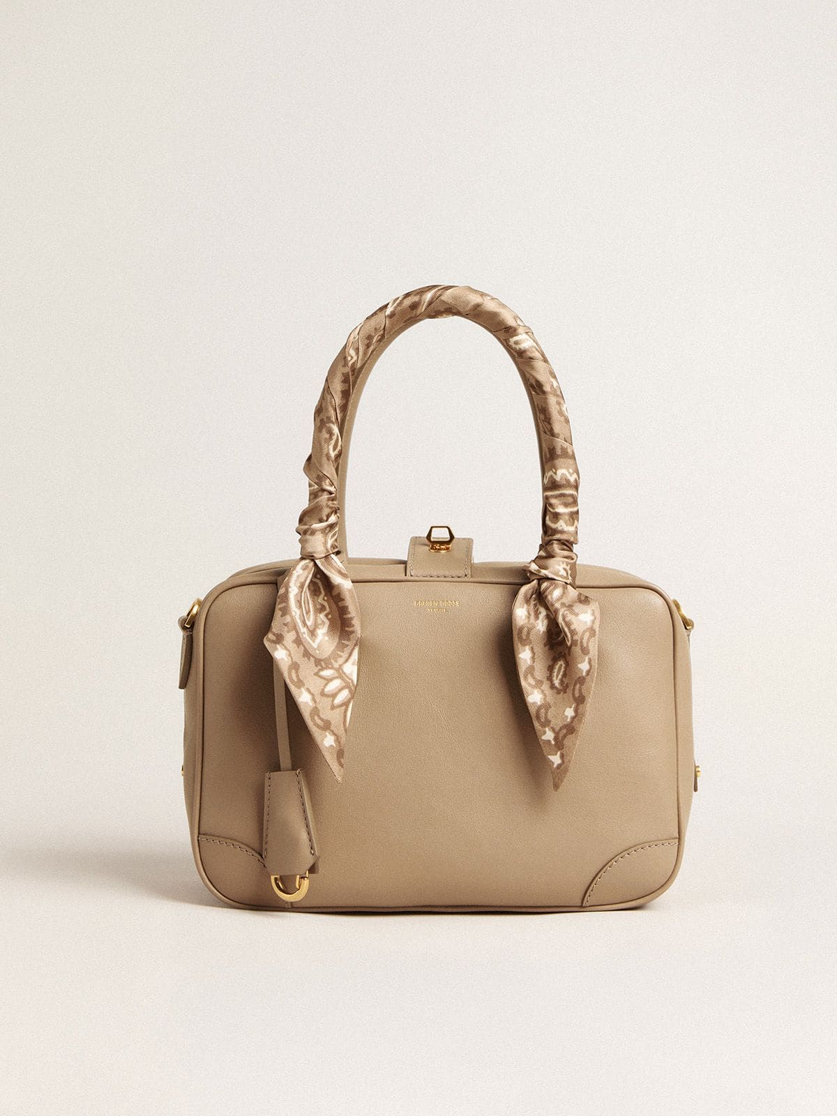 Vita Bag in taupe leather with gold details
