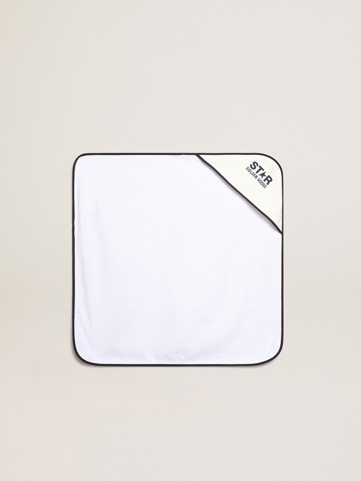 Gift set in white with blue logo