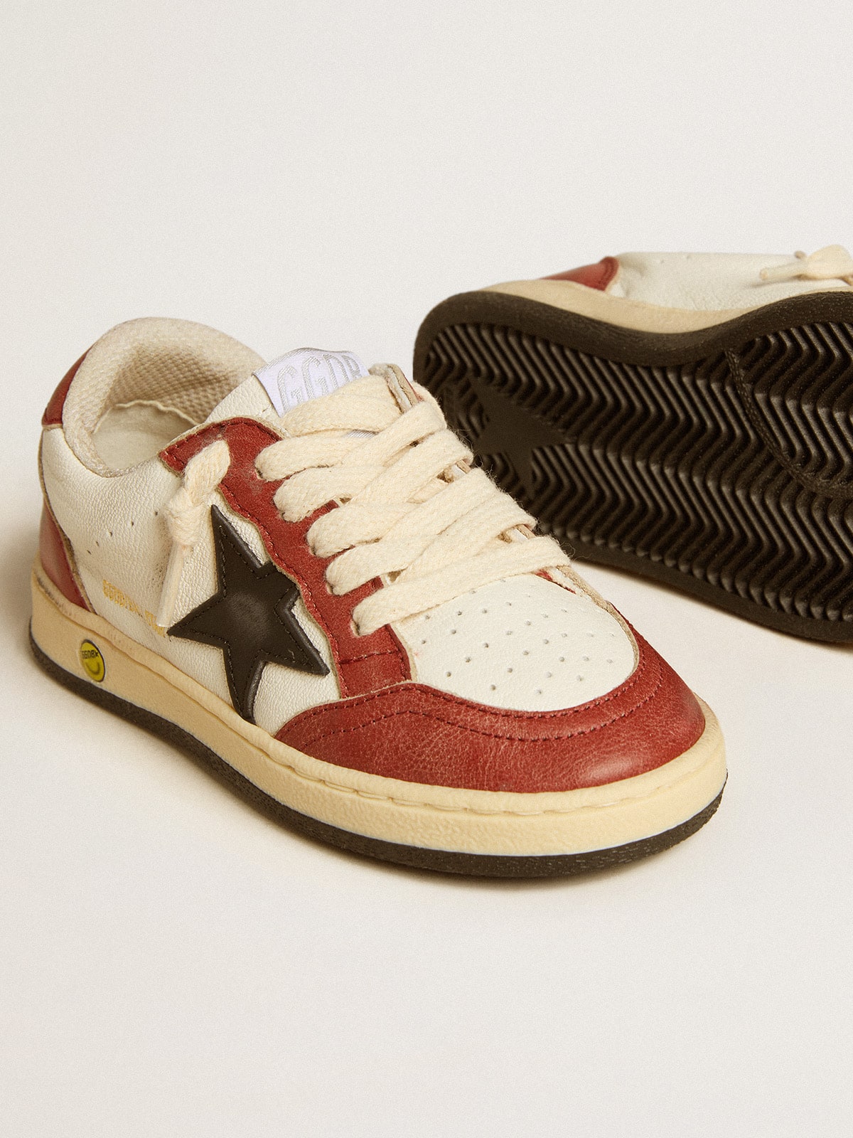 Ball Star Junior in nappa with black star and red leather inserts