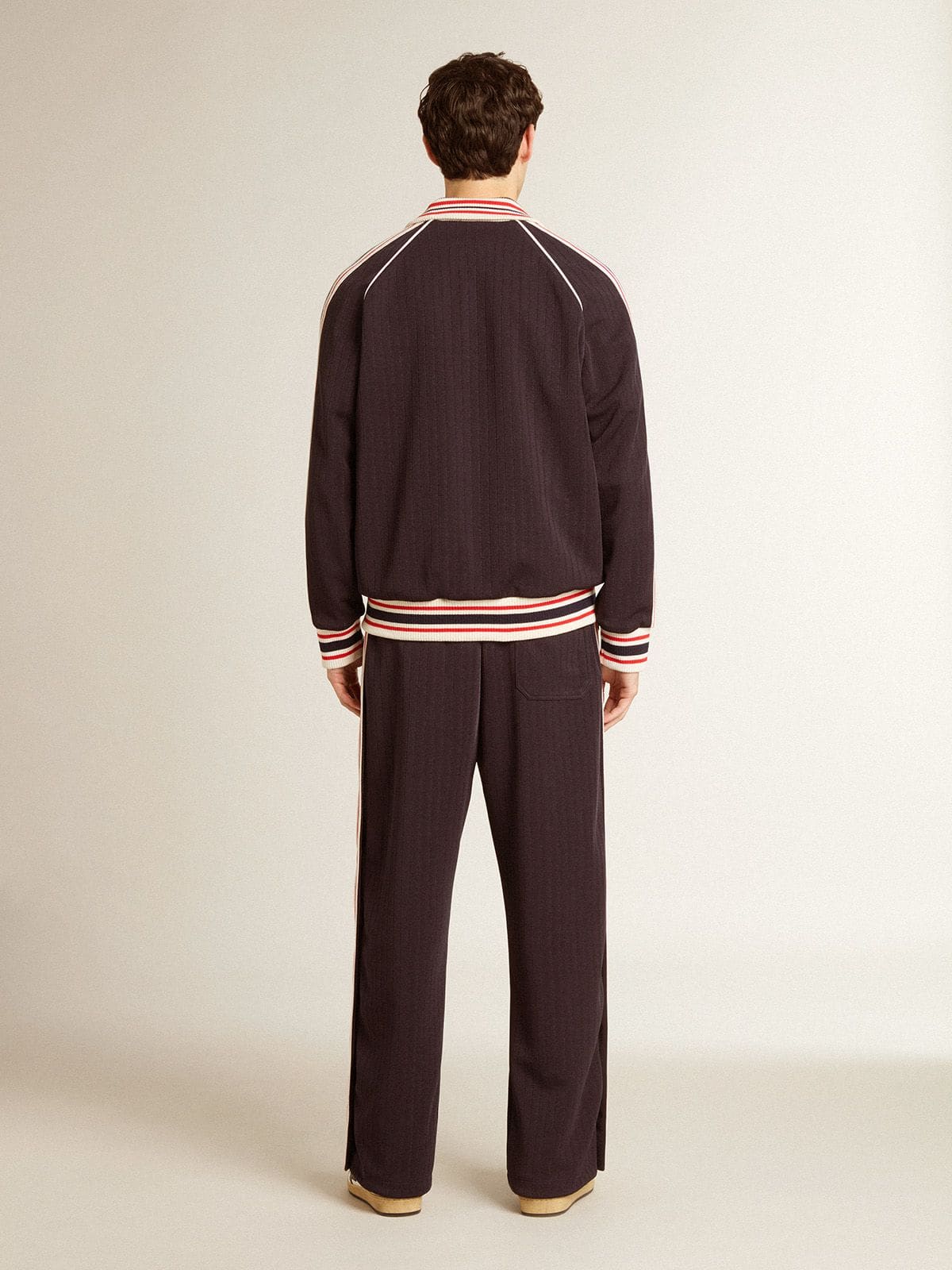 Men’s dark blue zipped sweatshirt with white logo