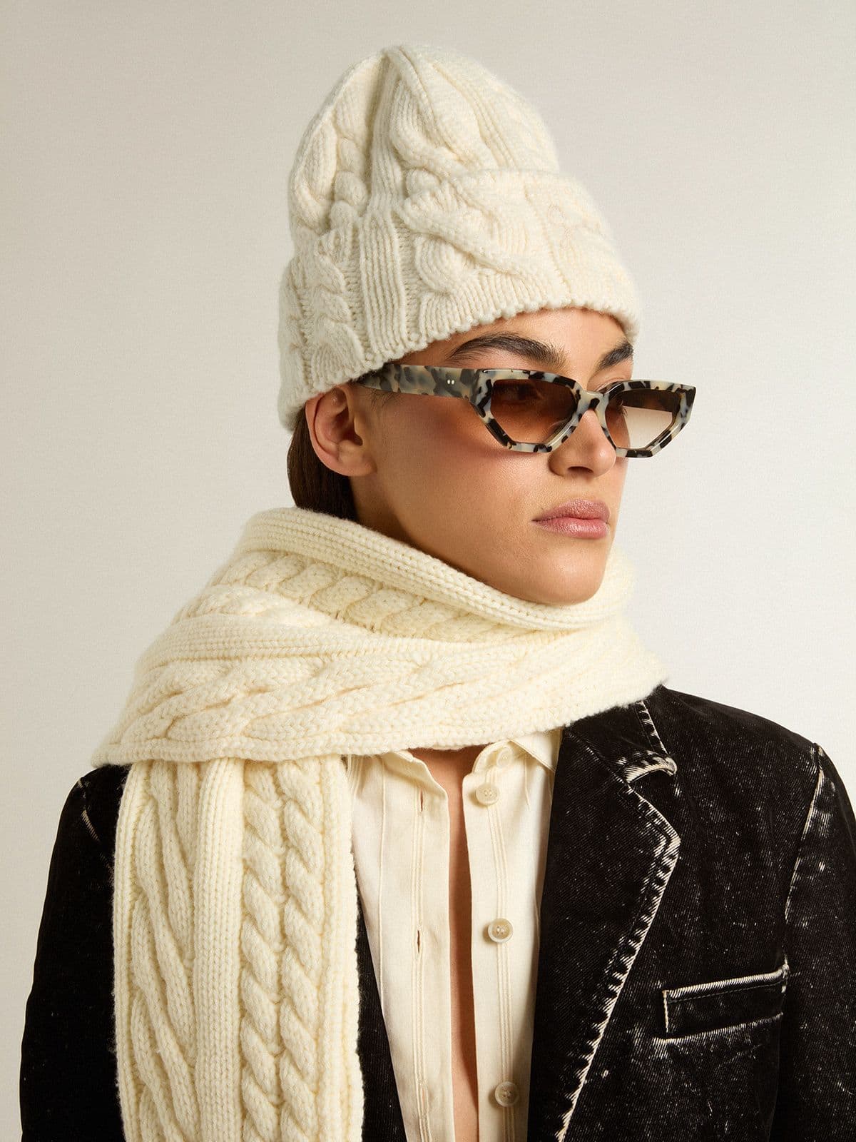 White wool beanie with embroidery