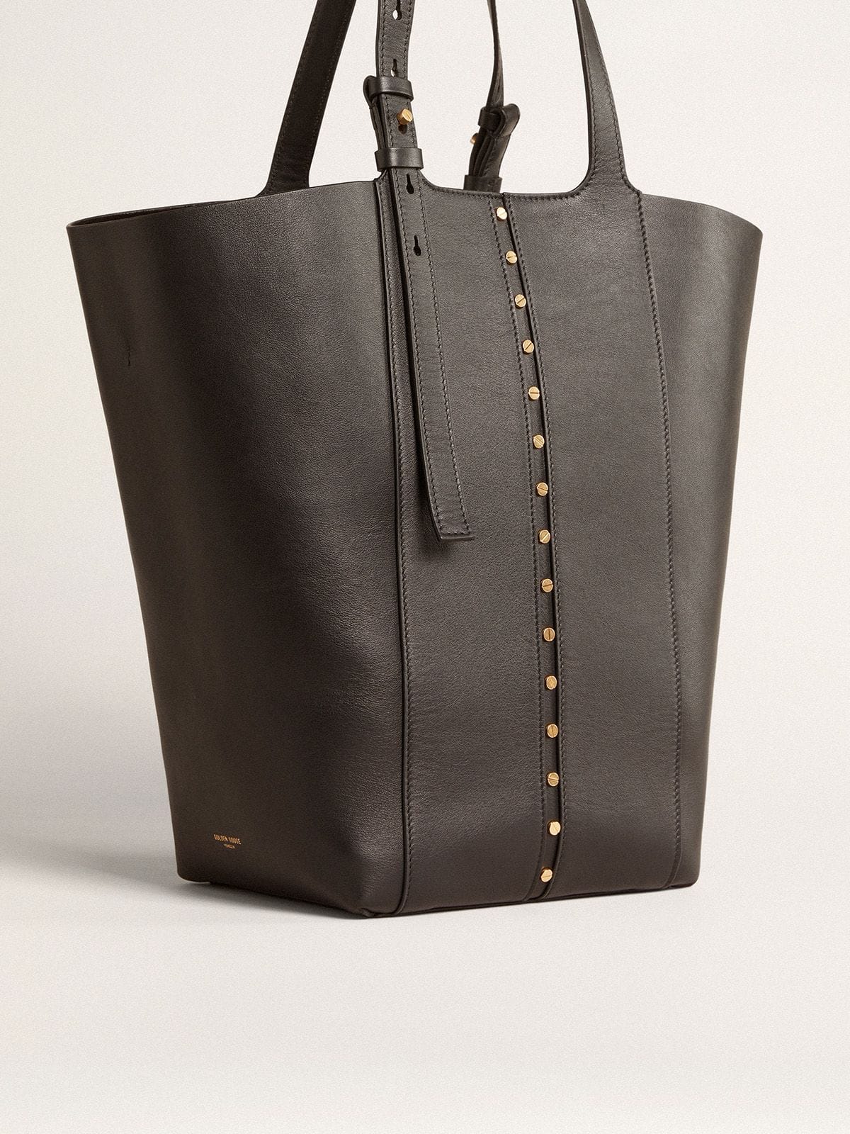 24/7 Bag North South in black leather with adjustable handles