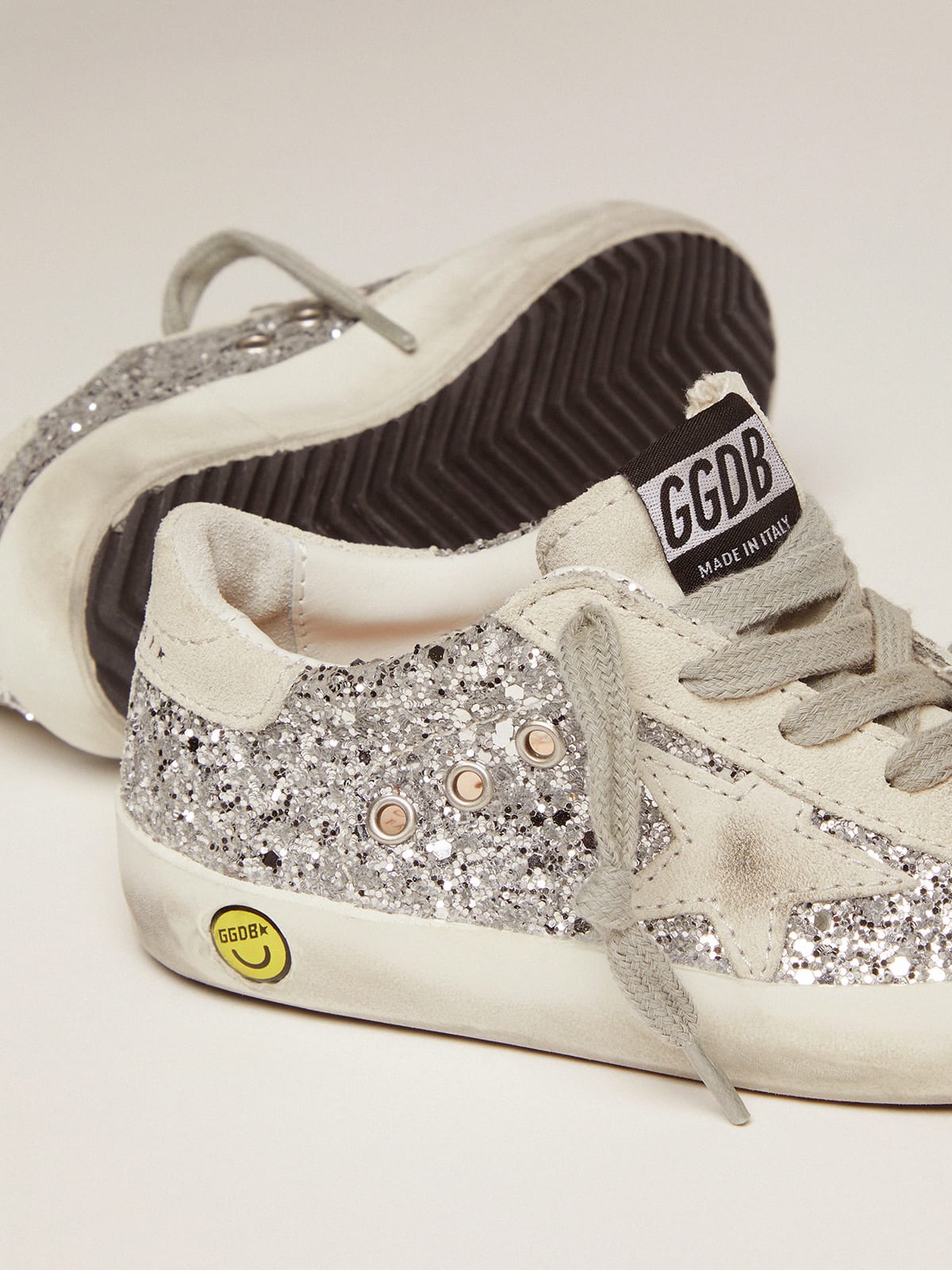 Young Super-Star in silver glitter with ice-gray suede star