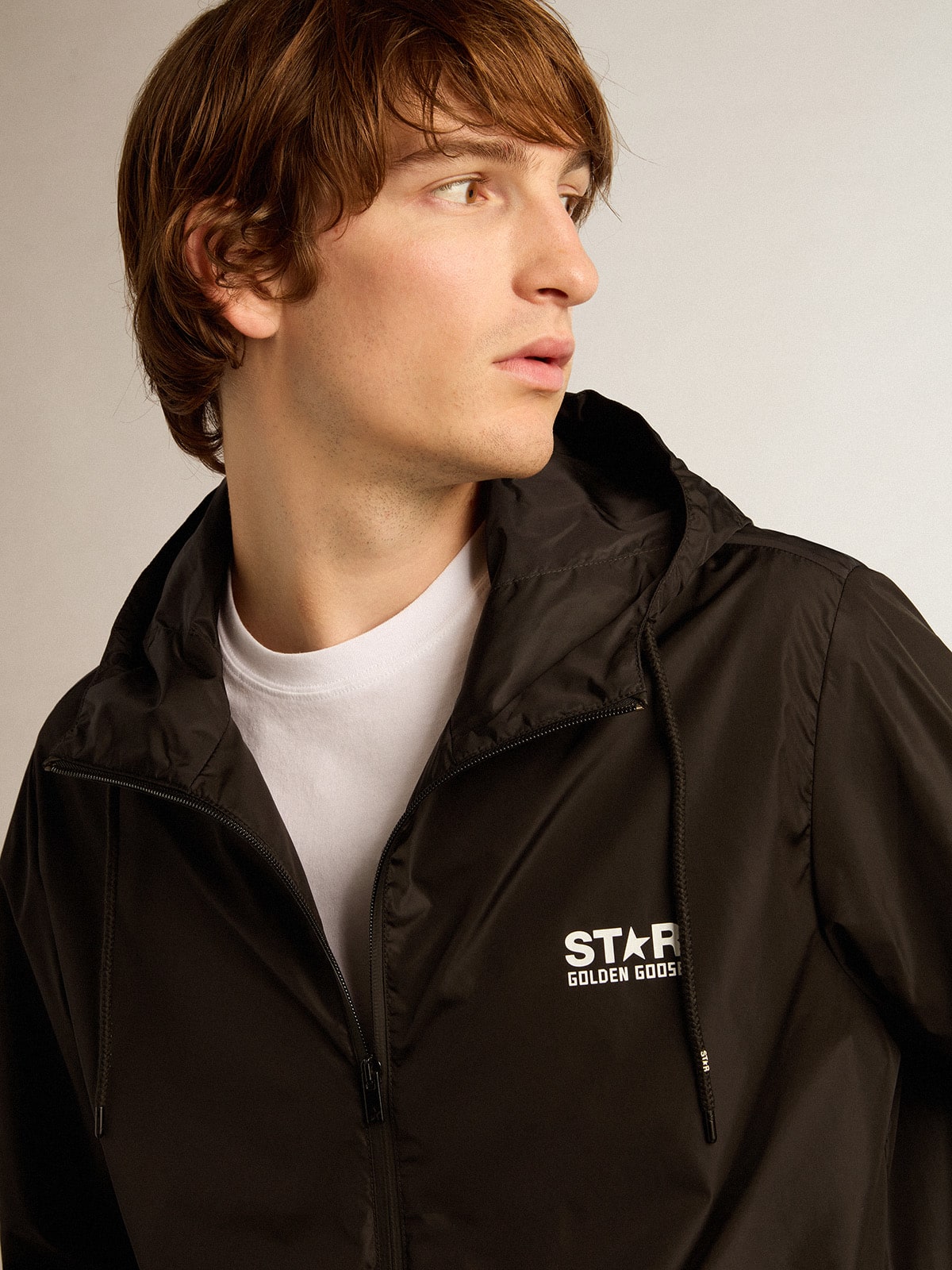 Men's windcheater with contrasting white logo and star