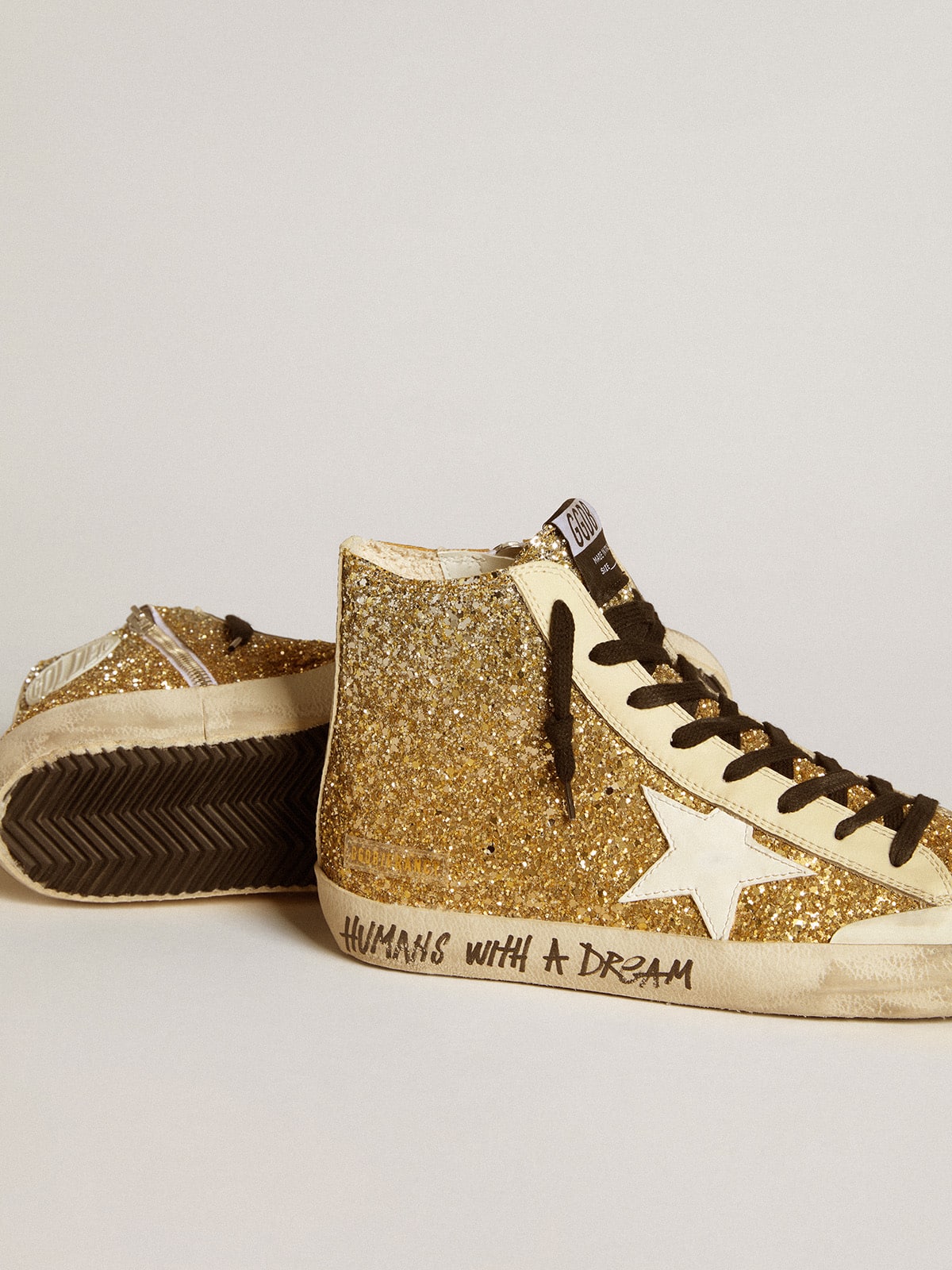 Francy Penstar in gold glitter with white leather star