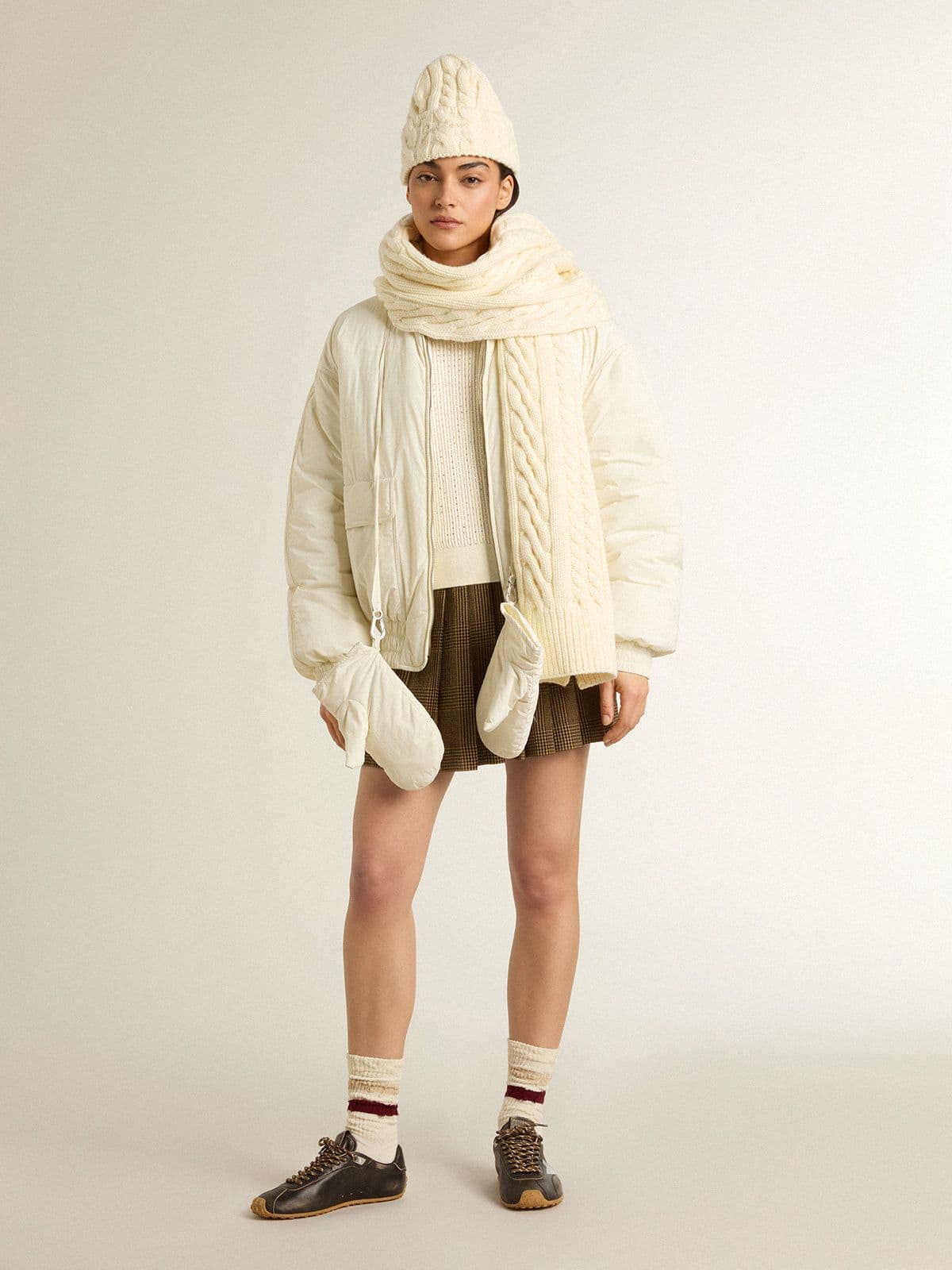 Women's crew-neck sweater in white merino wool with all-over crystals