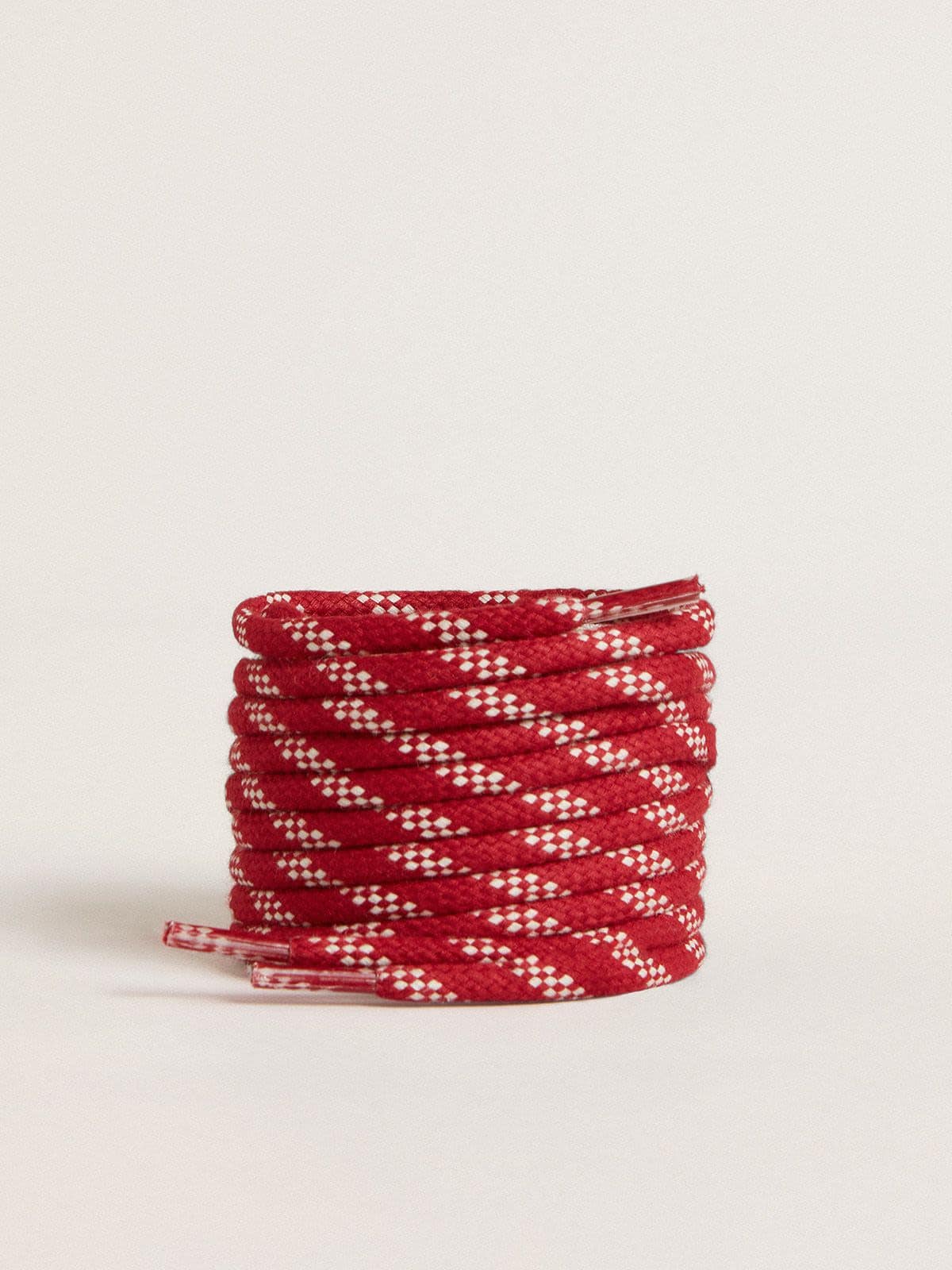 Red cotton laces with red aglet
