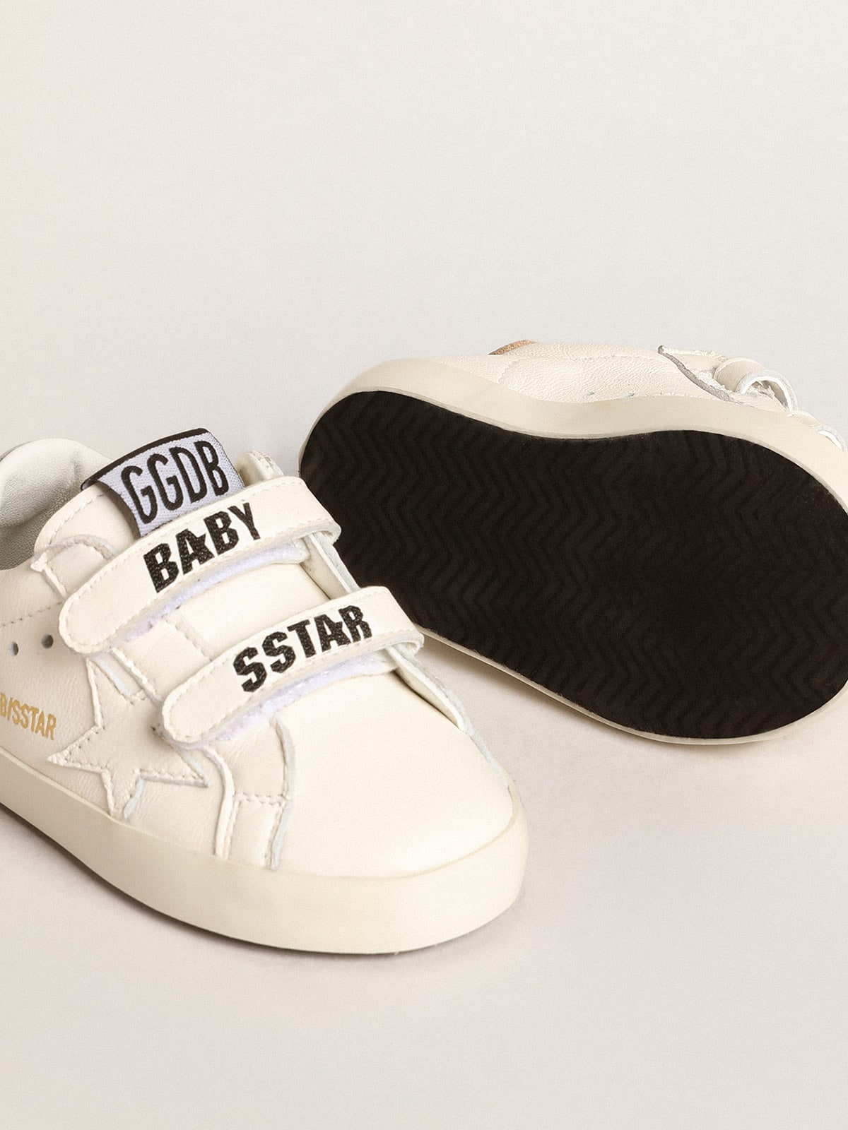 Baby School set in white nappa leather with pink leather heel tab